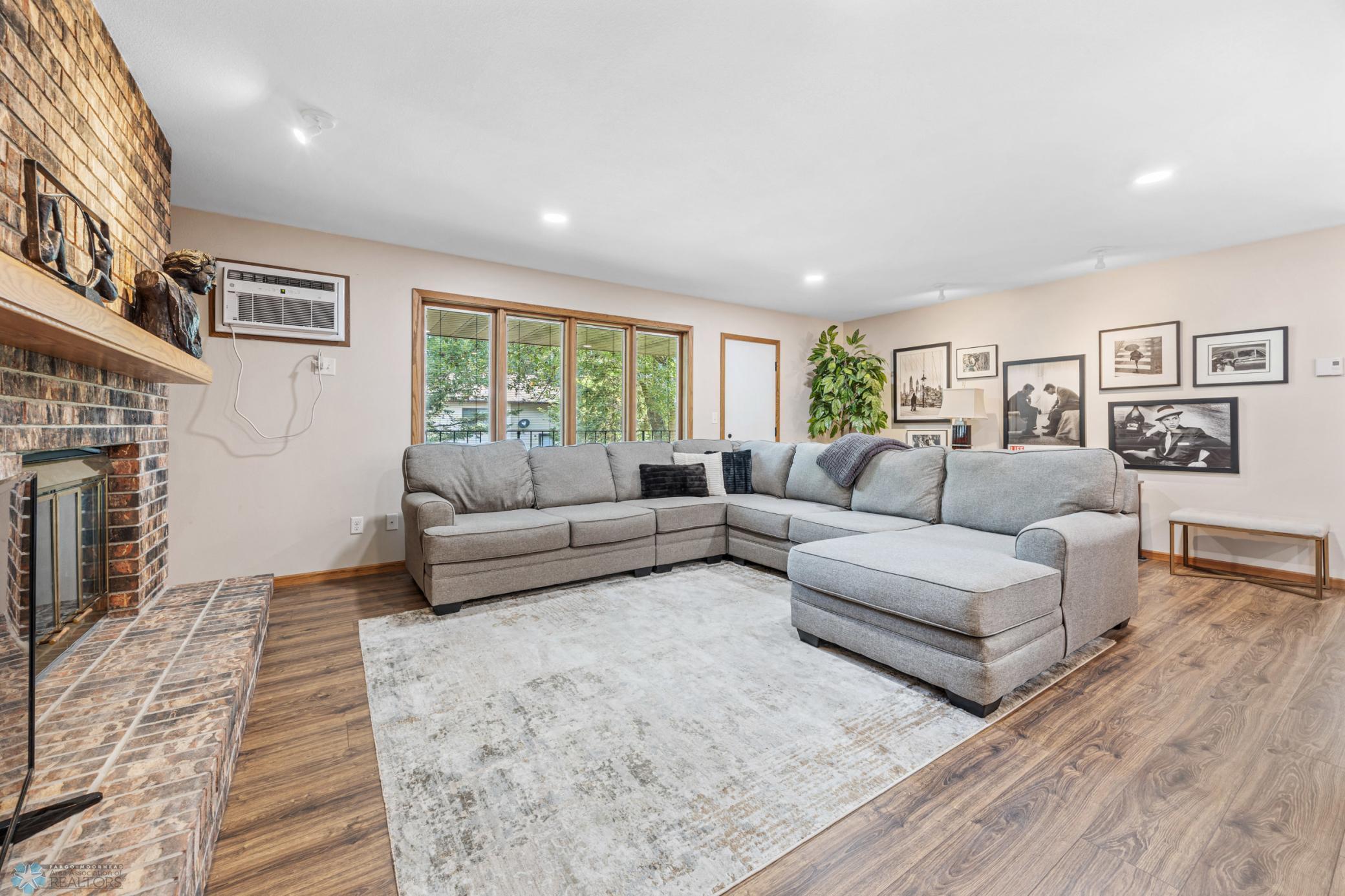 2636 18th Street S Unit: 8