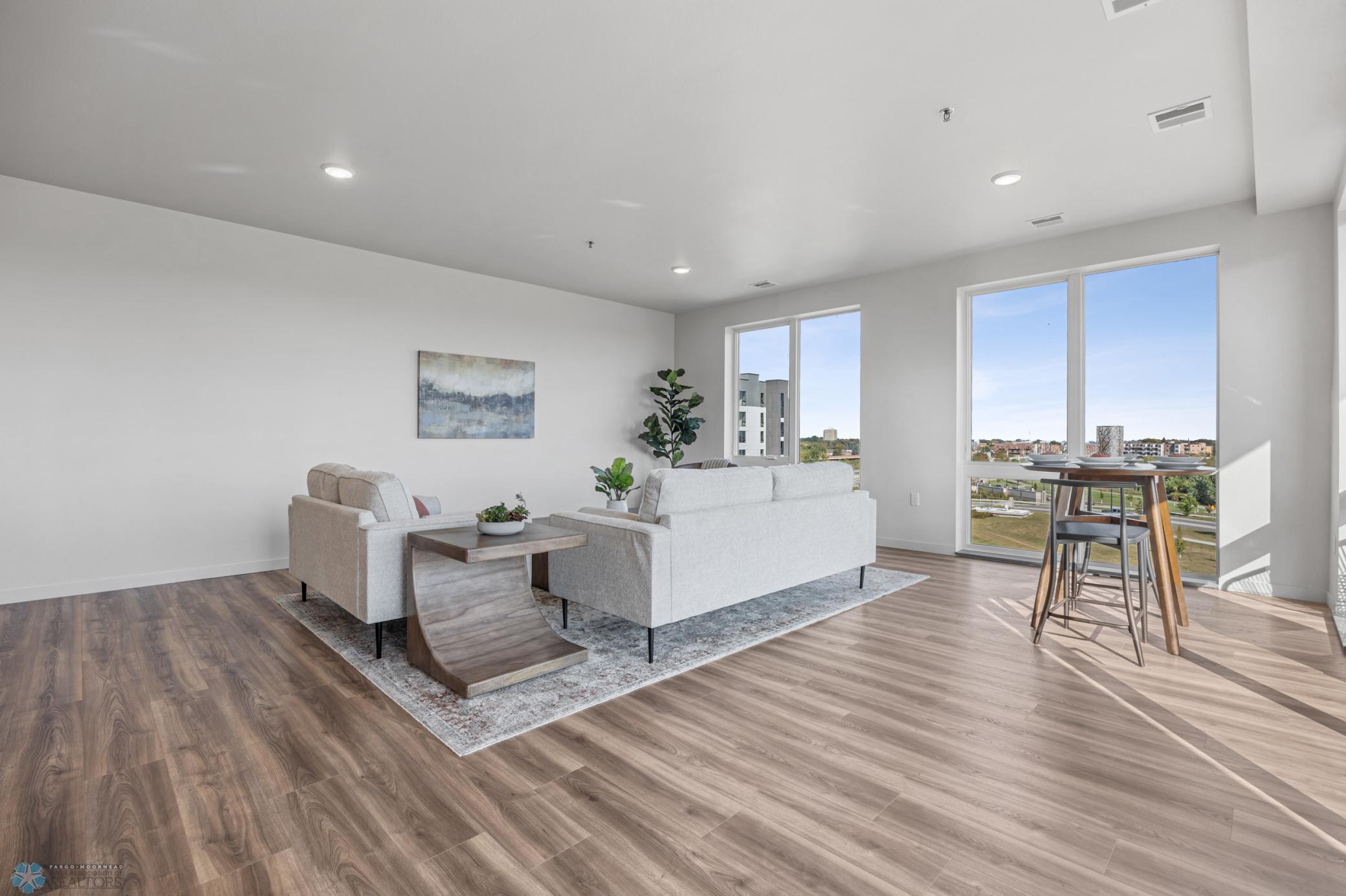 300 Main Avenue Unit: 506