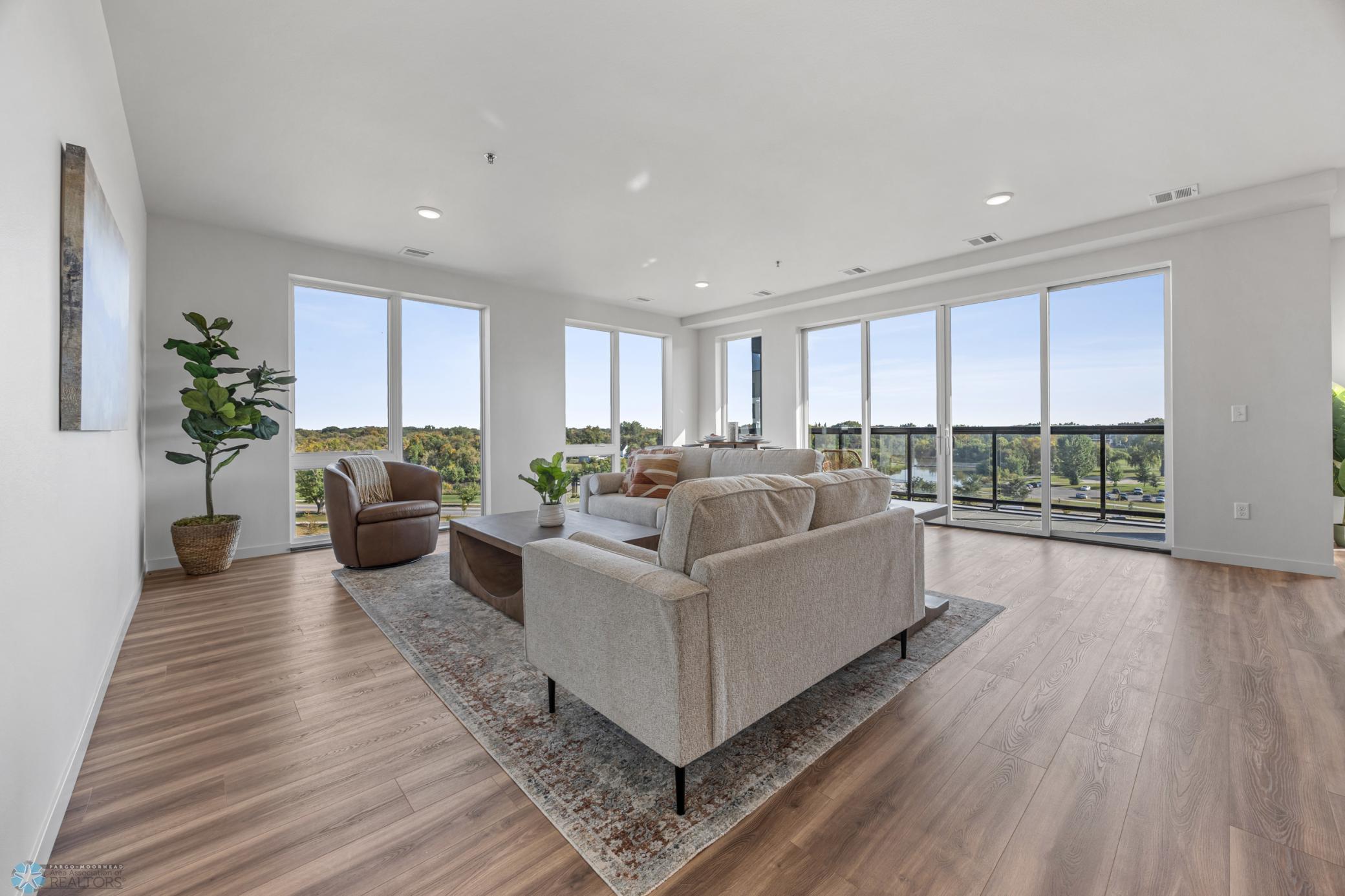 300 Main Avenue Unit: 506