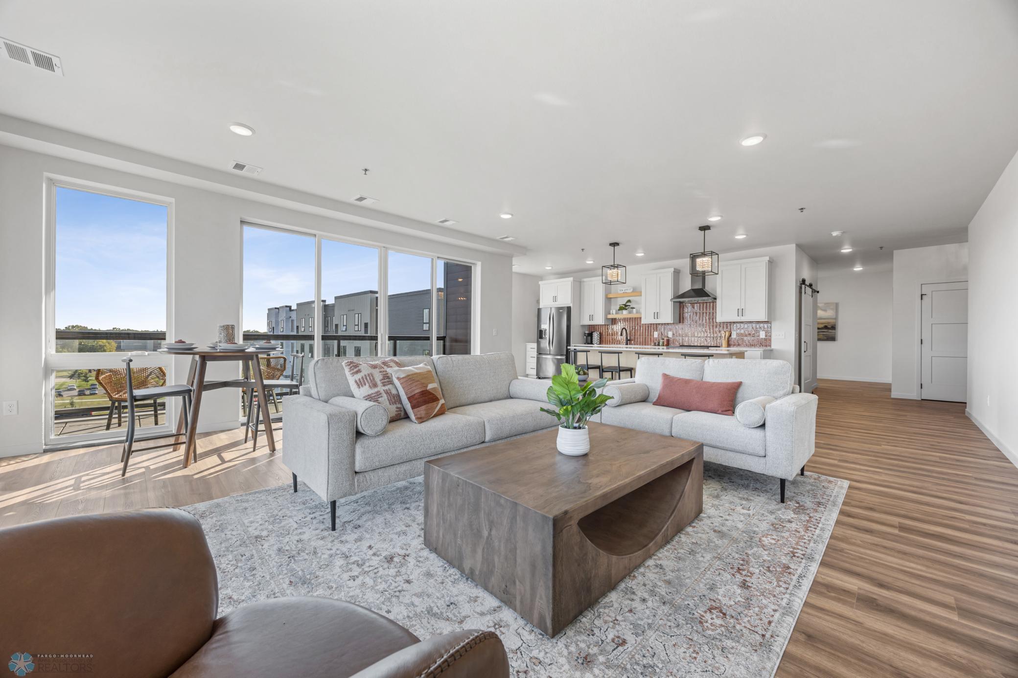 300 Main Avenue Unit: 506
