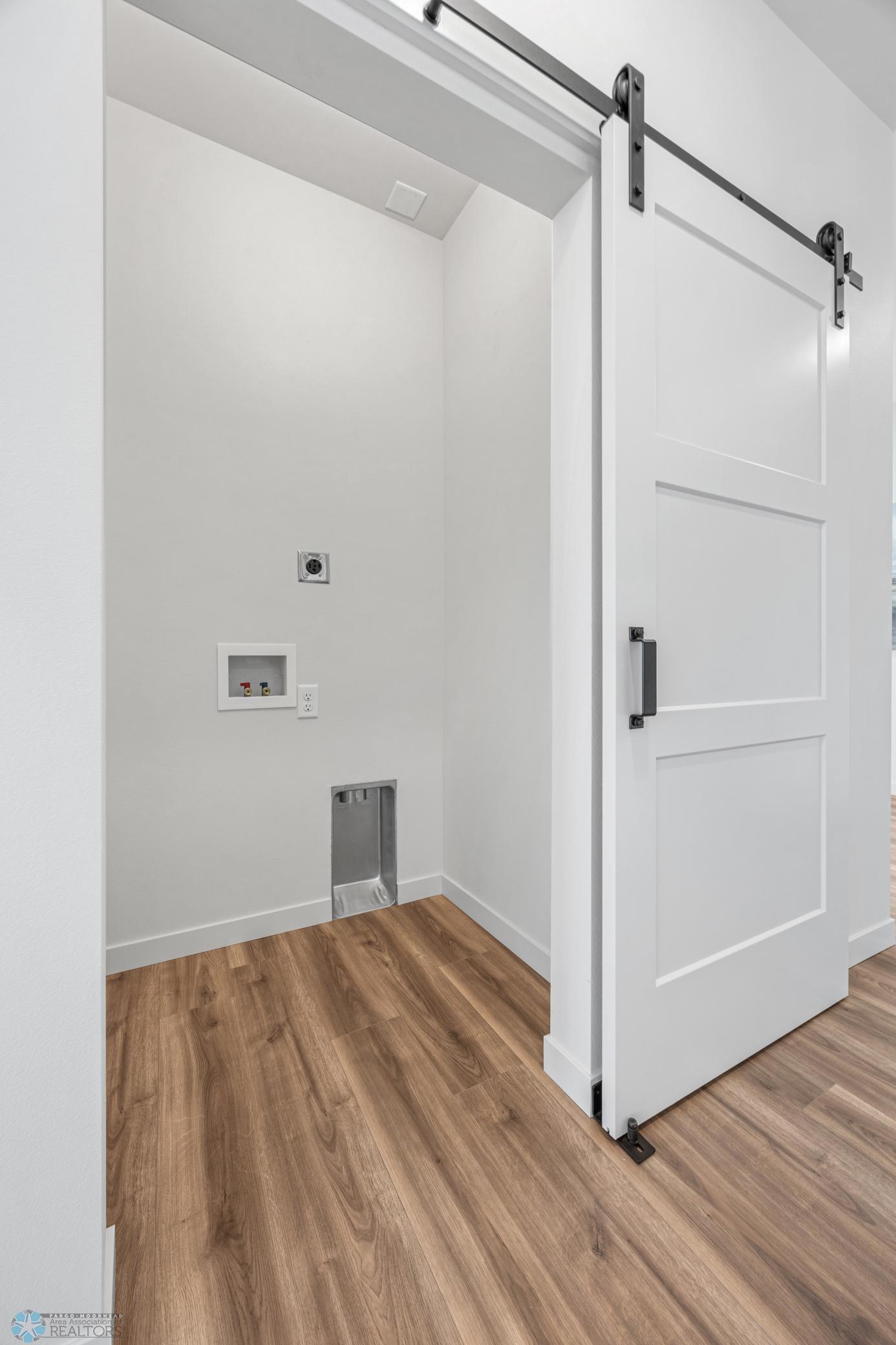 300 Main Avenue Unit: 506