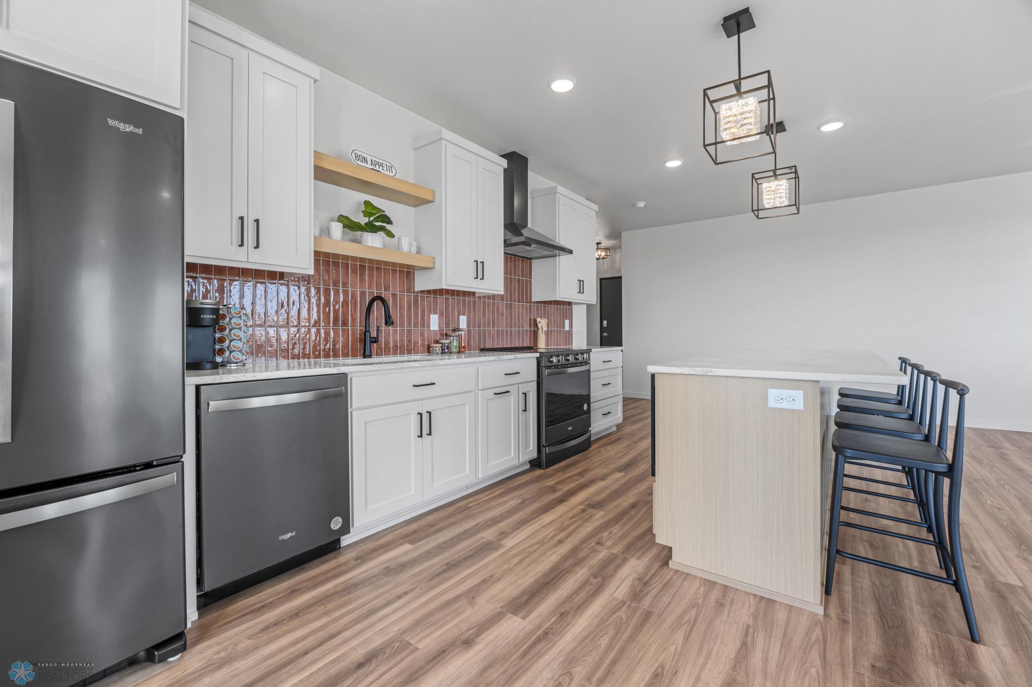 300 Main Avenue Unit: 506