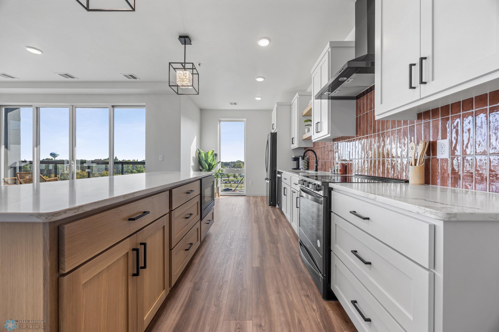 300 Main Avenue Unit: 506