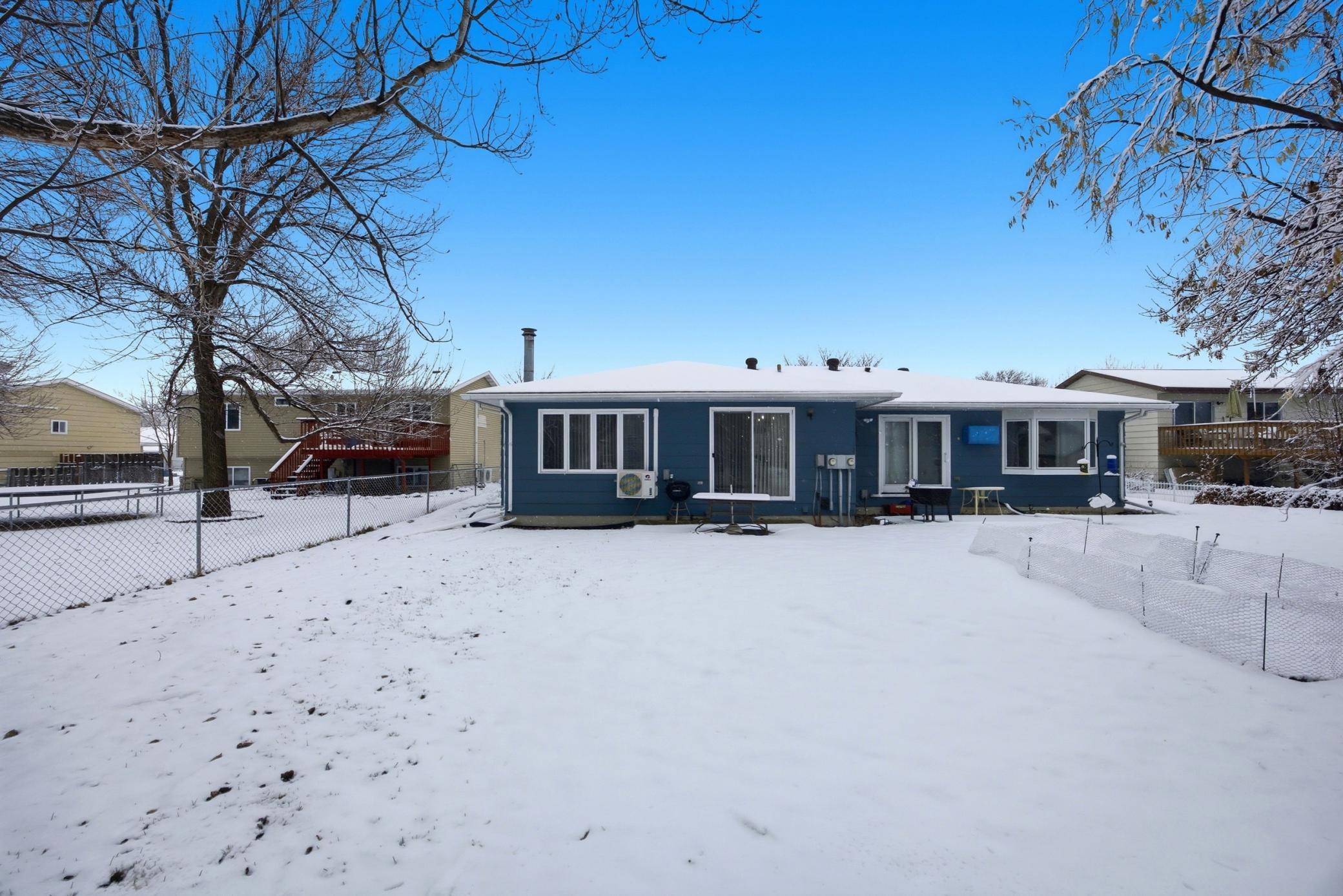 2811 26th Street Circle S