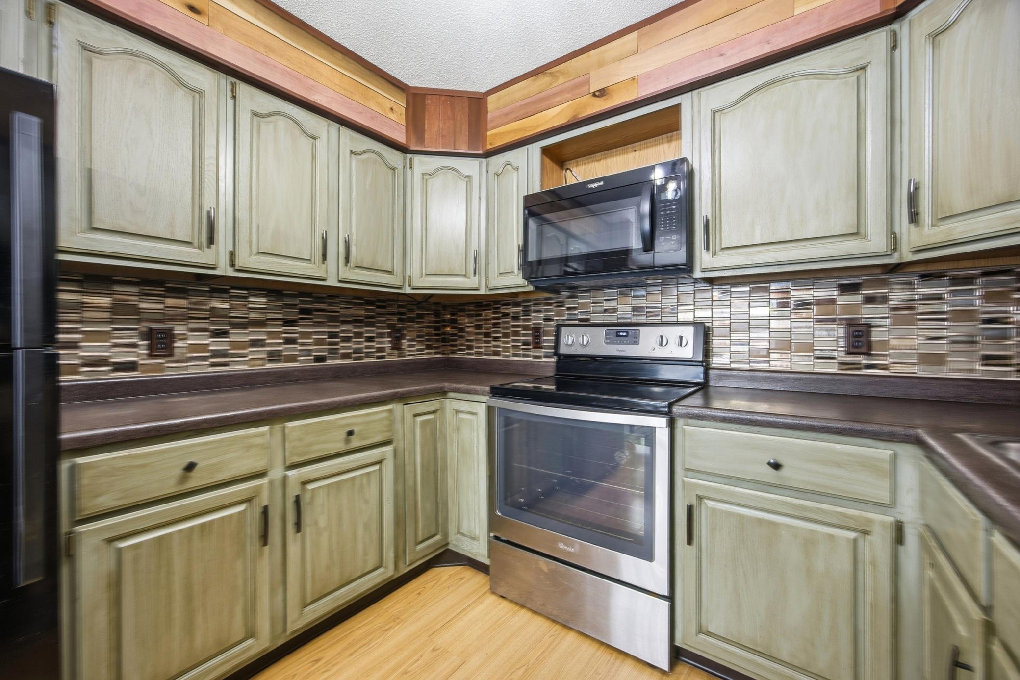 2811 26th Street Circle S