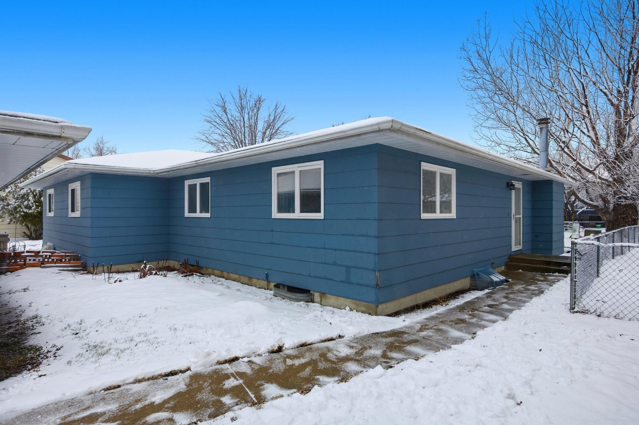 2811 26th Street Circle S