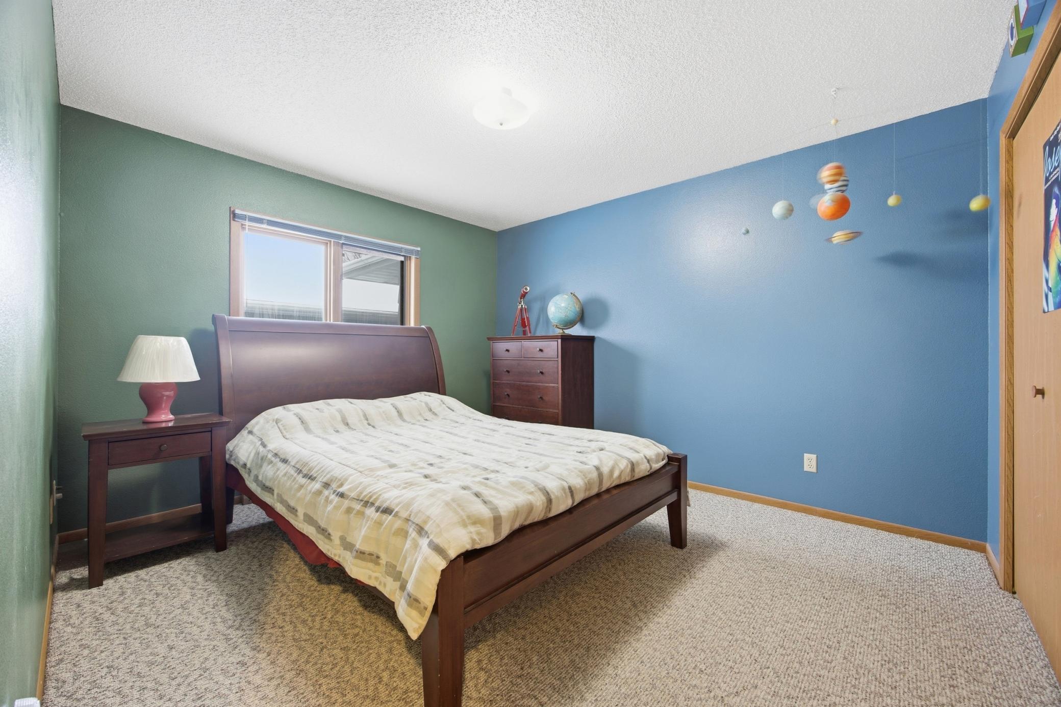 2811 26th Street Circle S