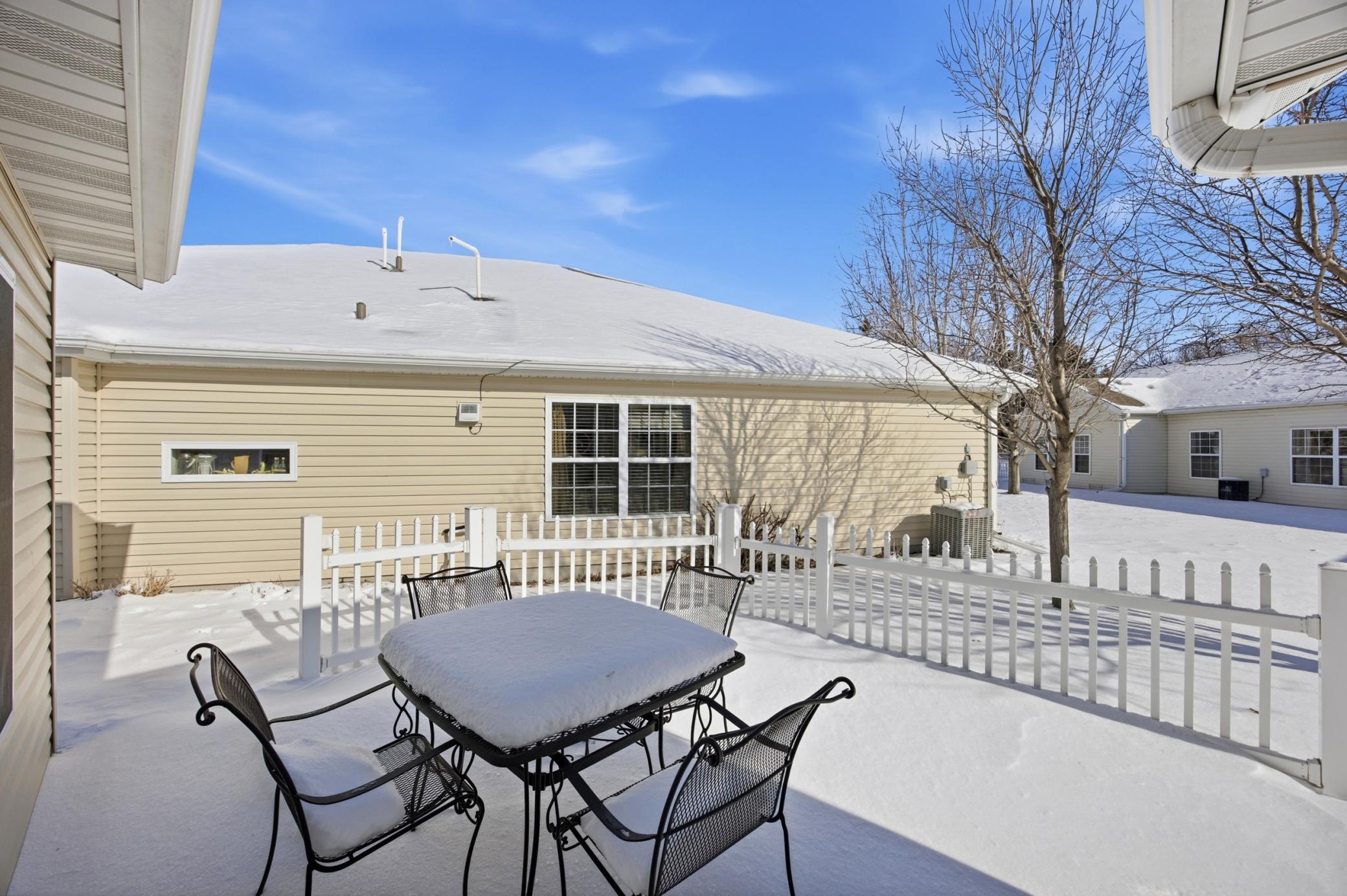 5323 University Drive S Unit: D
