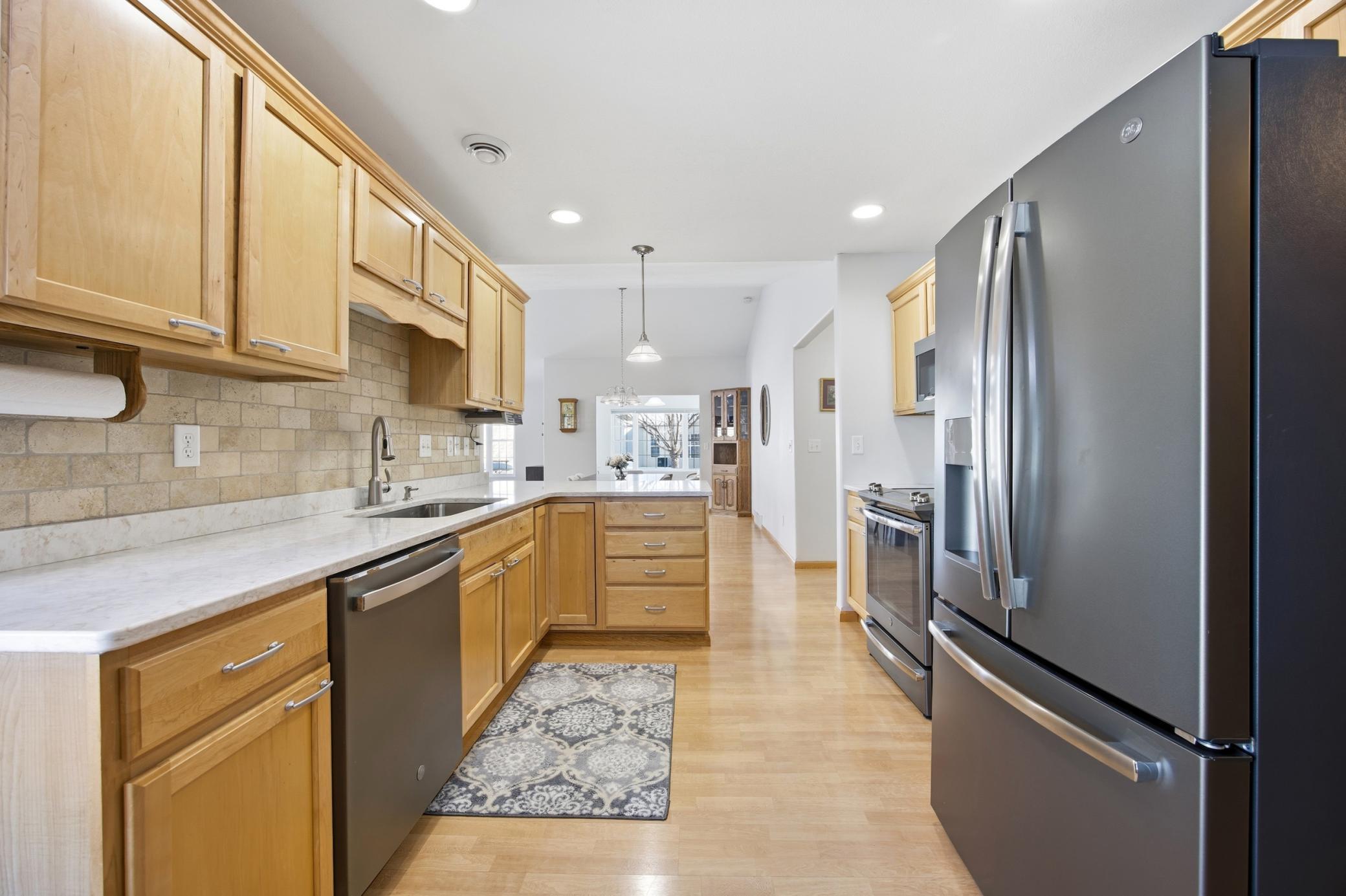 5323 University Drive S Unit: D