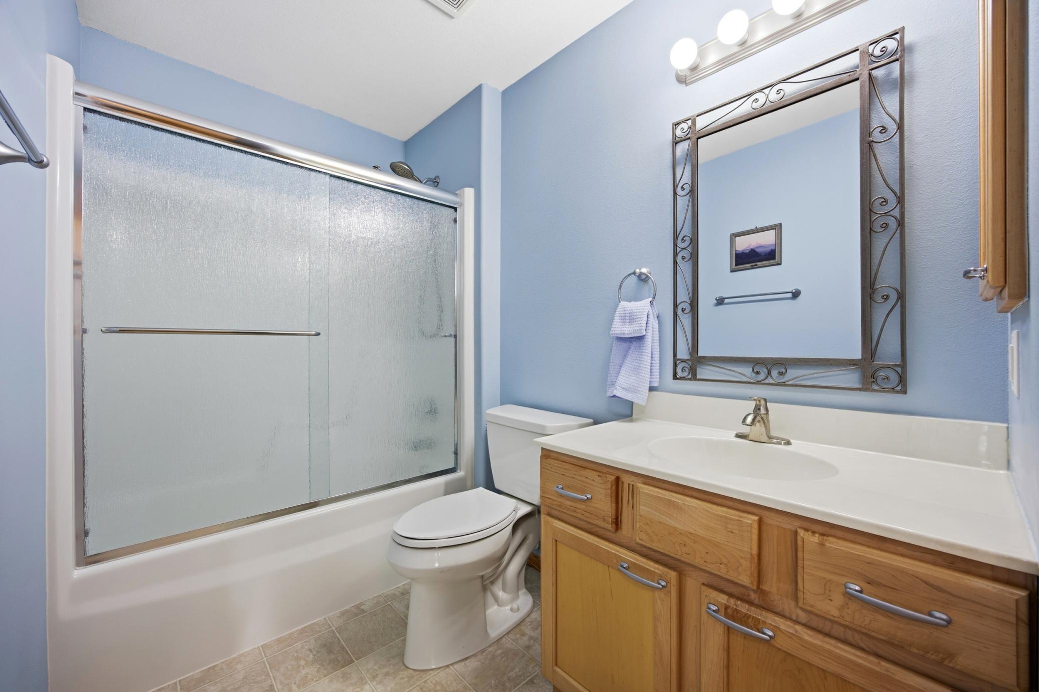5323 University Drive S Unit: D