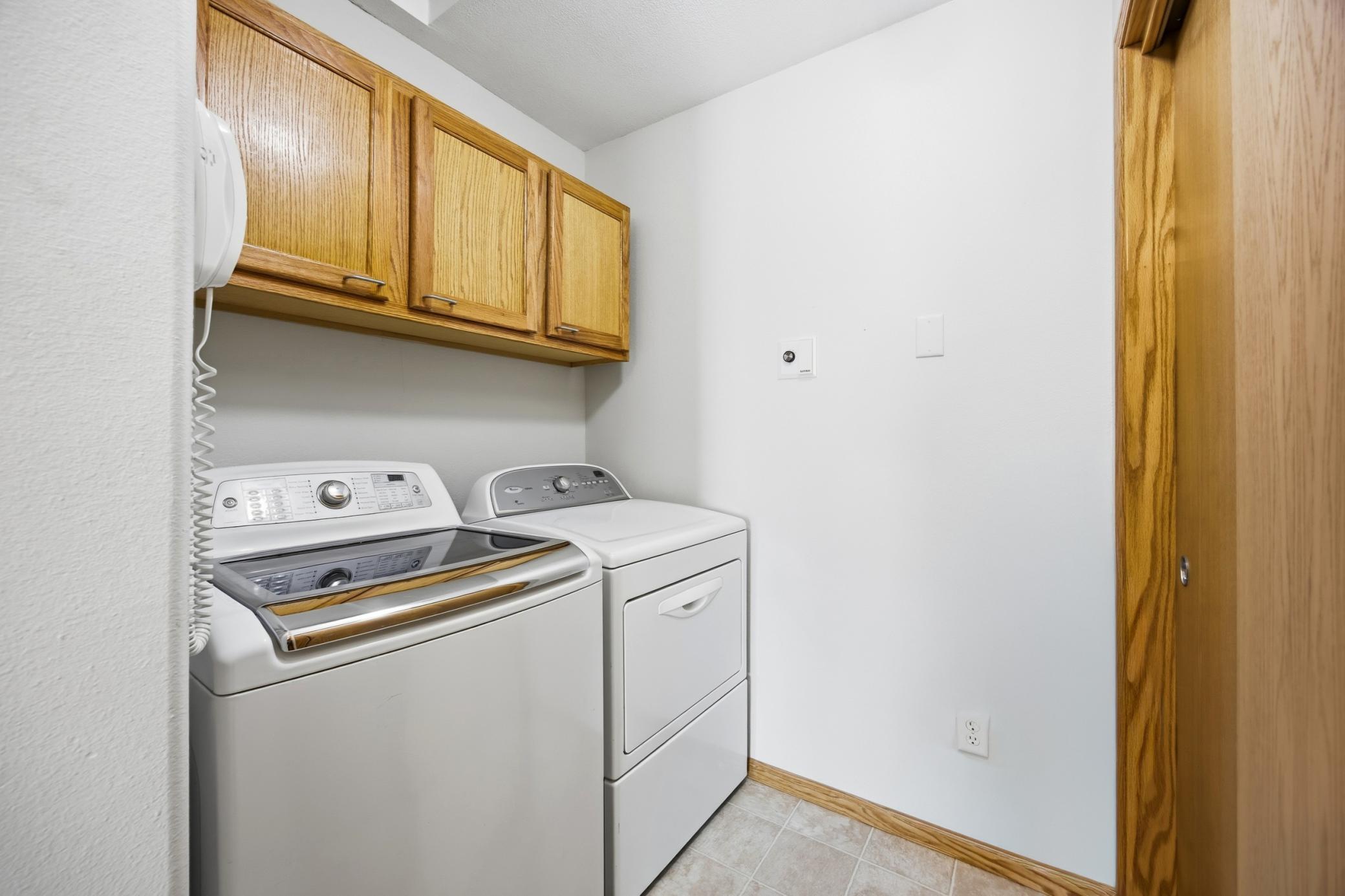 5323 University Drive S Unit: D