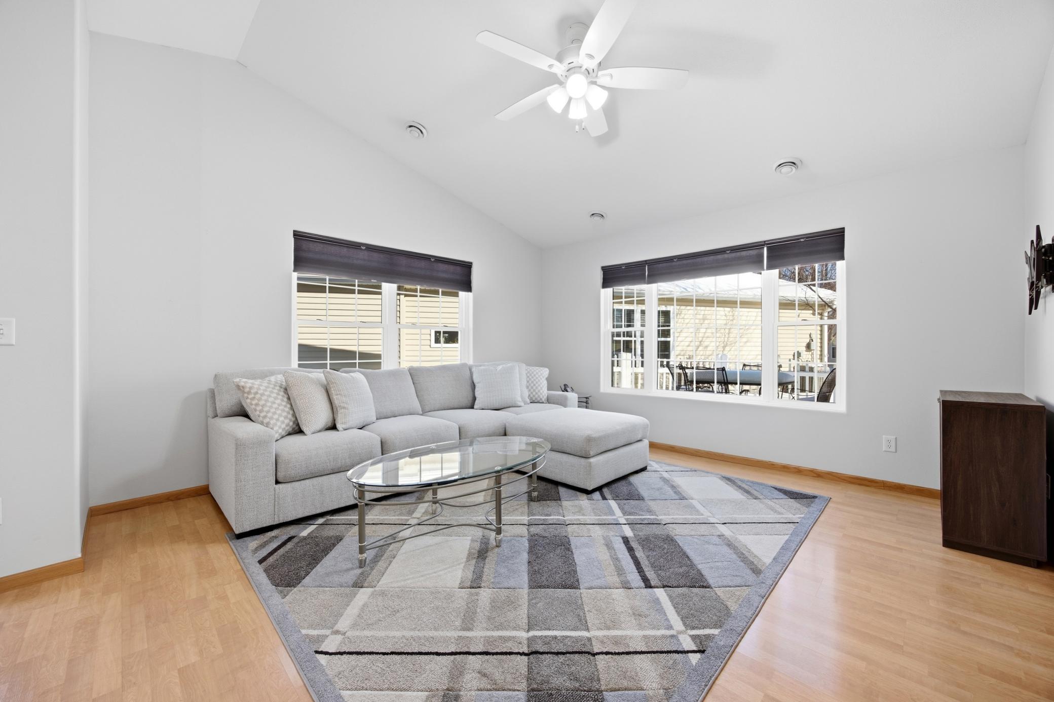 5323 University Drive S Unit: D