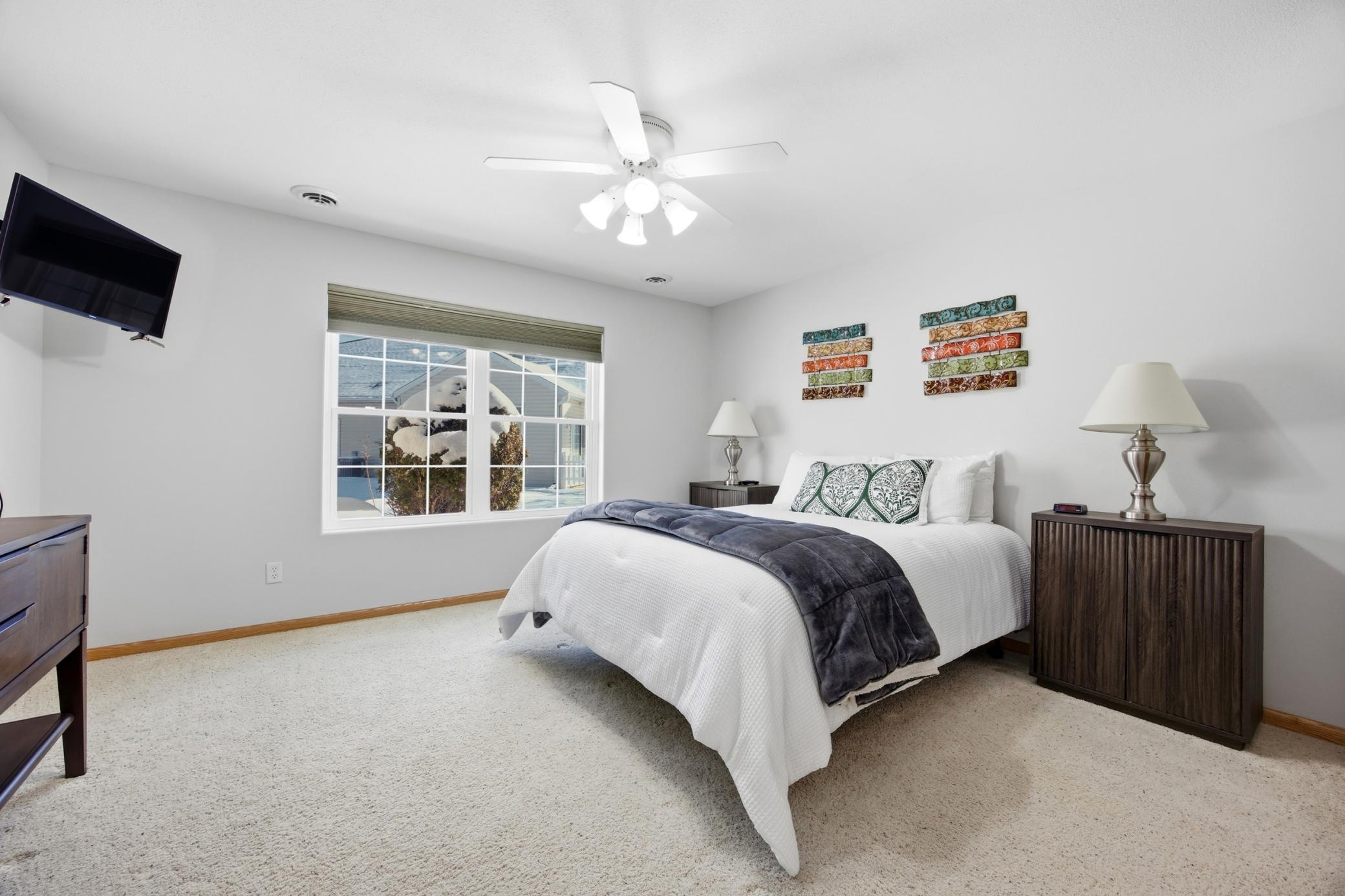 5323 University Drive S Unit: D