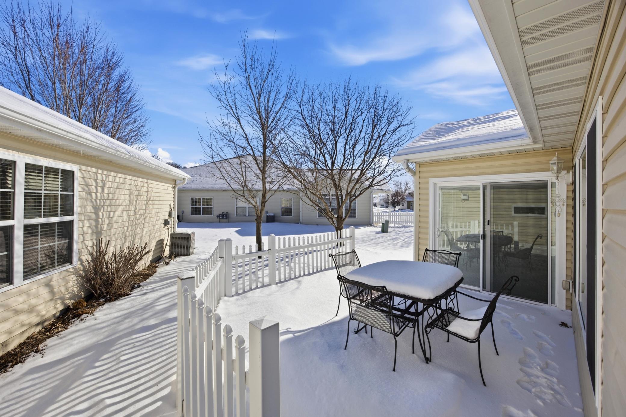 5323 University Drive S Unit: D