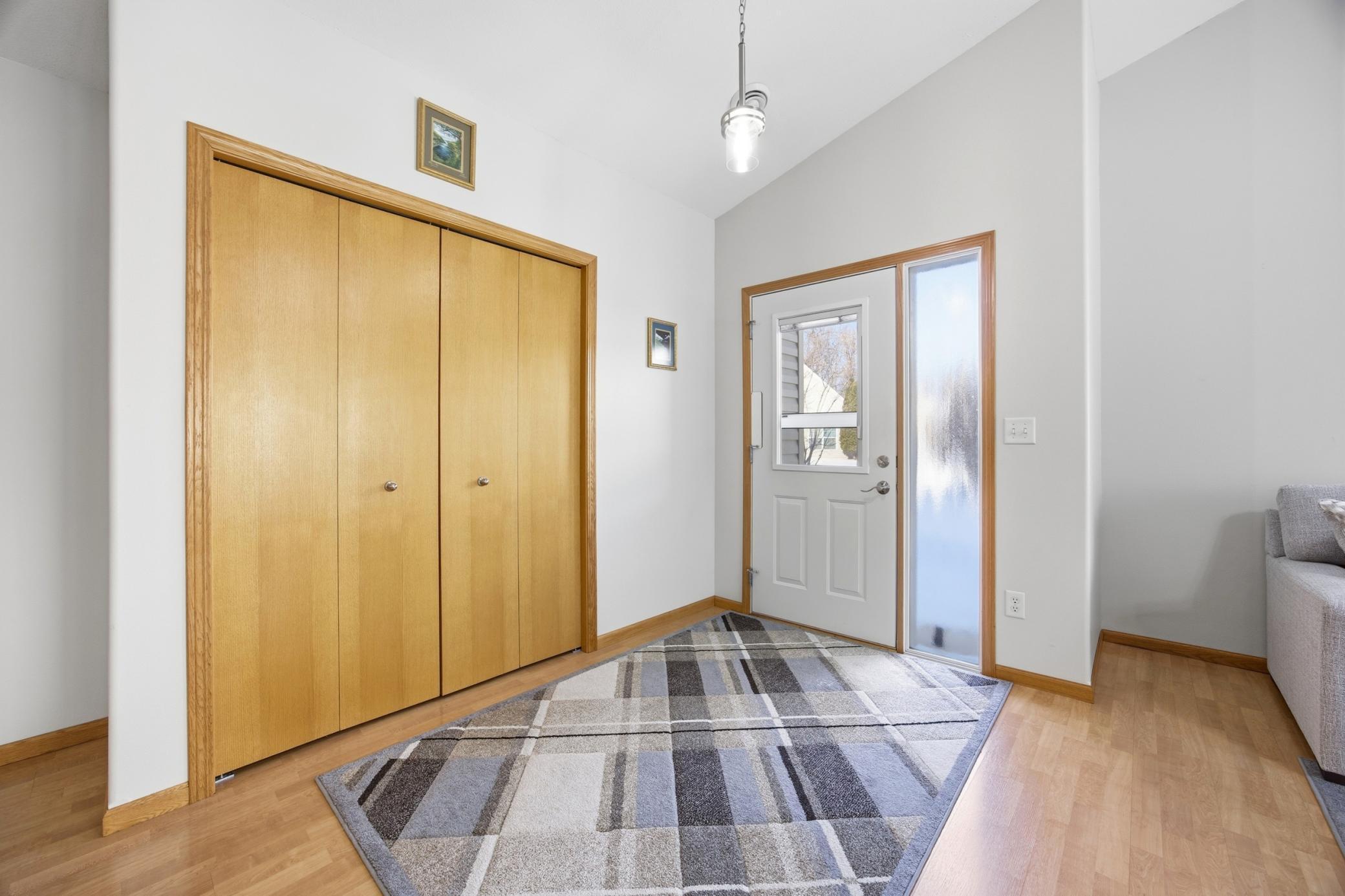 5323 University Drive S Unit: D