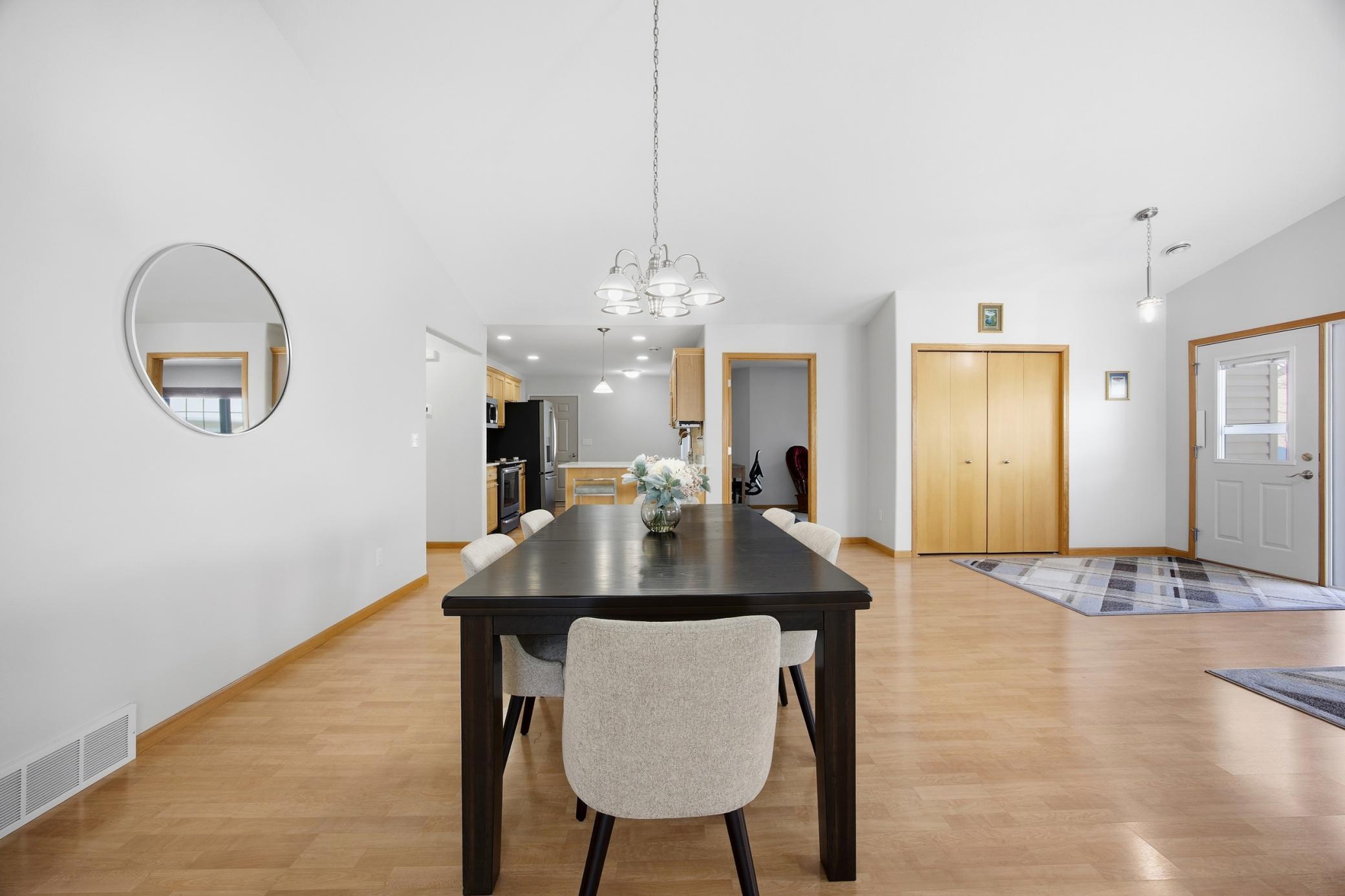 5323 University Drive S Unit: D