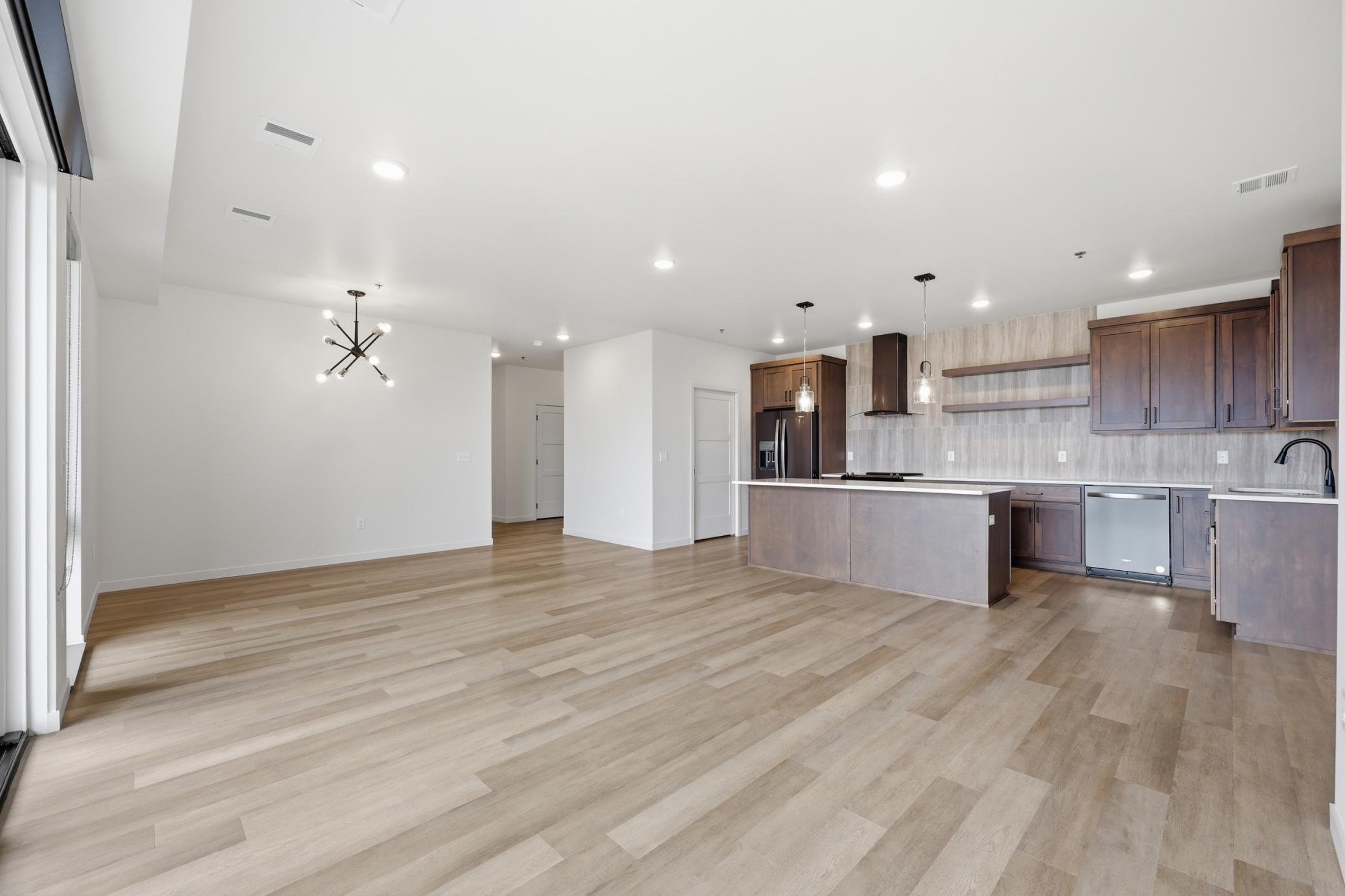 300 Main Avenue Unit: 604
