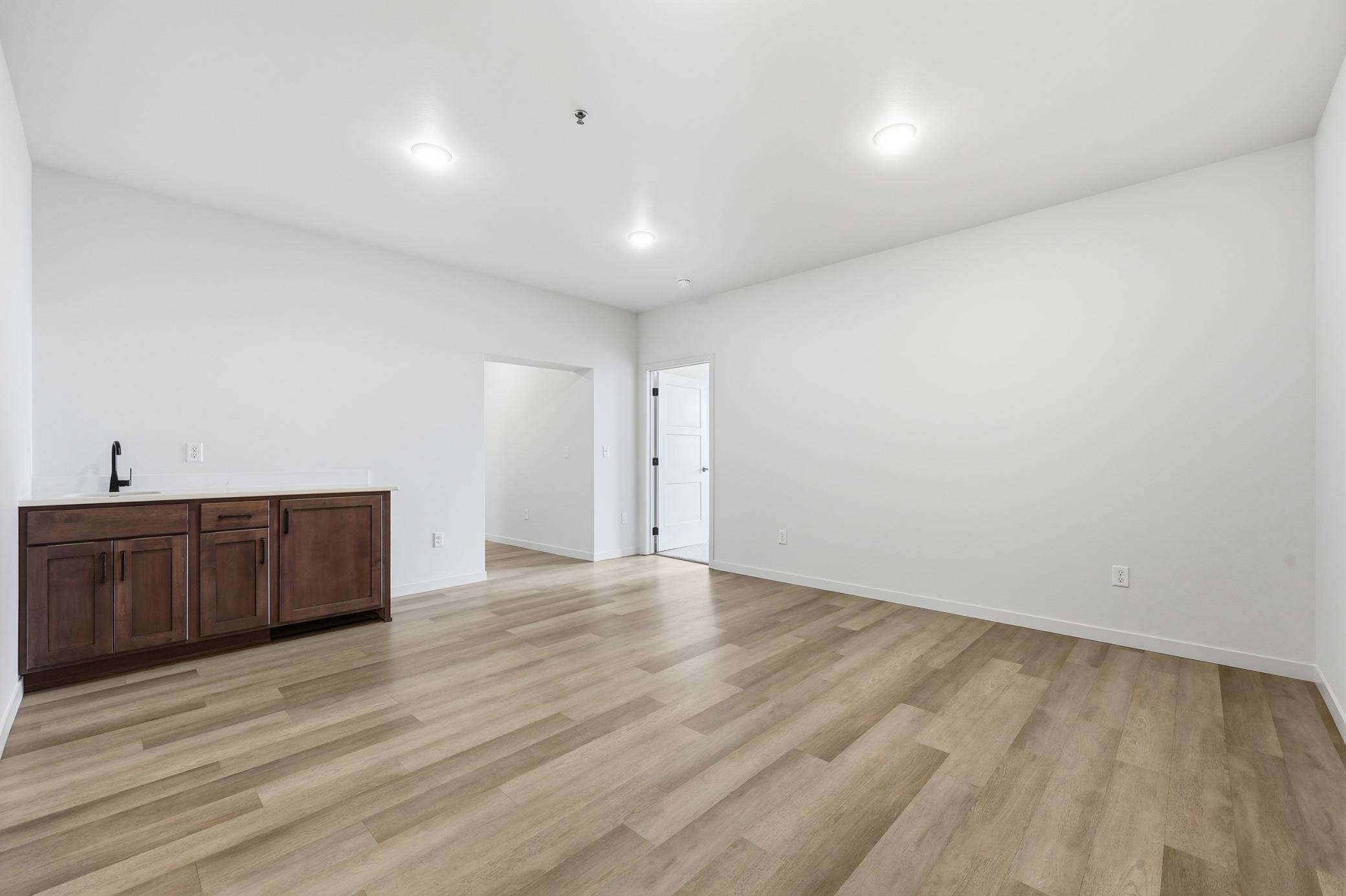 300 Main Avenue Unit: 604