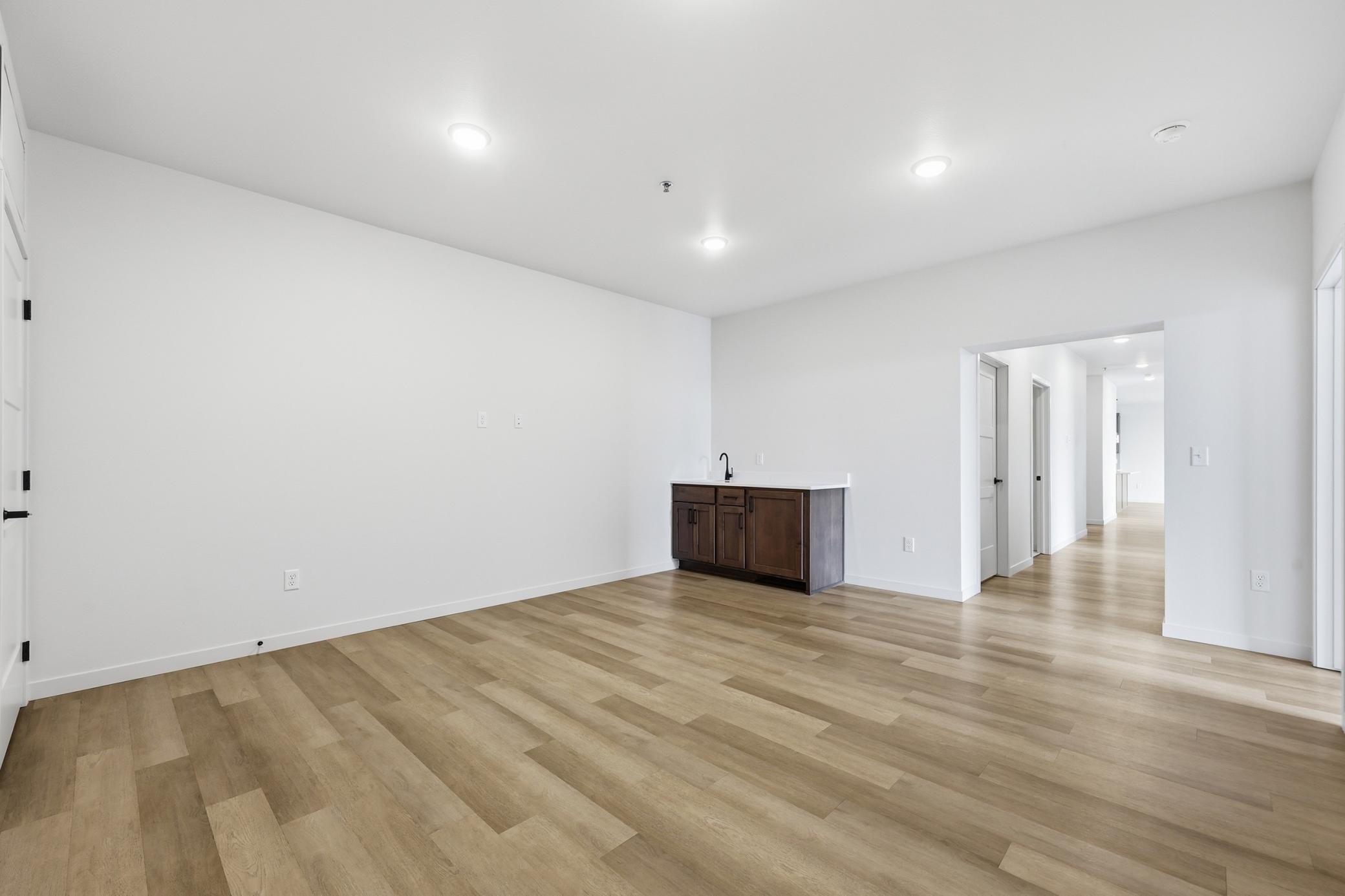 300 Main Avenue Unit: 604