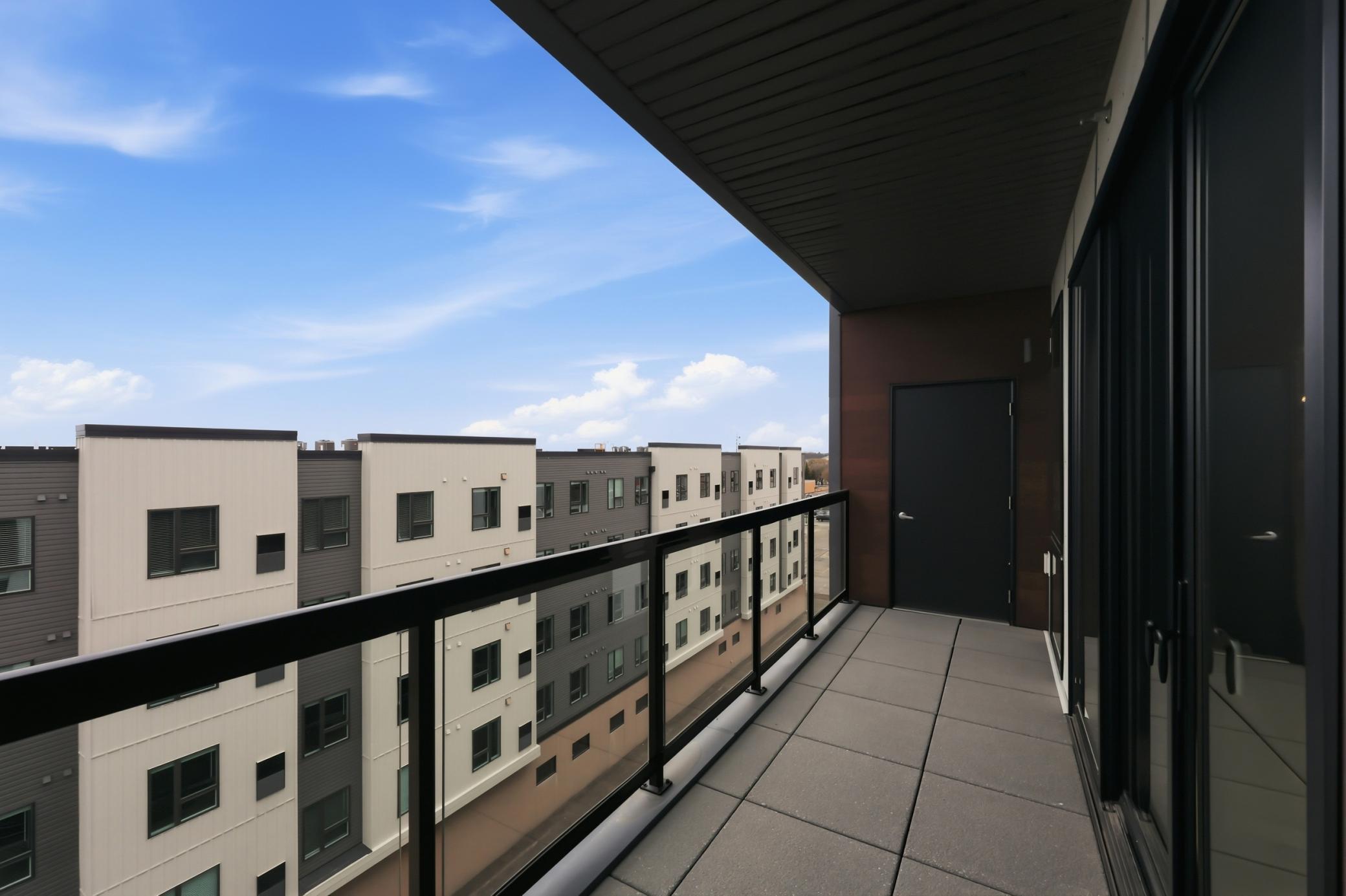 300 Main Avenue Unit: 604