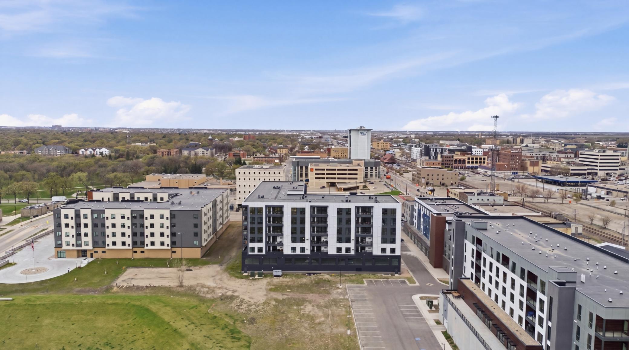 300 Main Avenue Unit: 604
