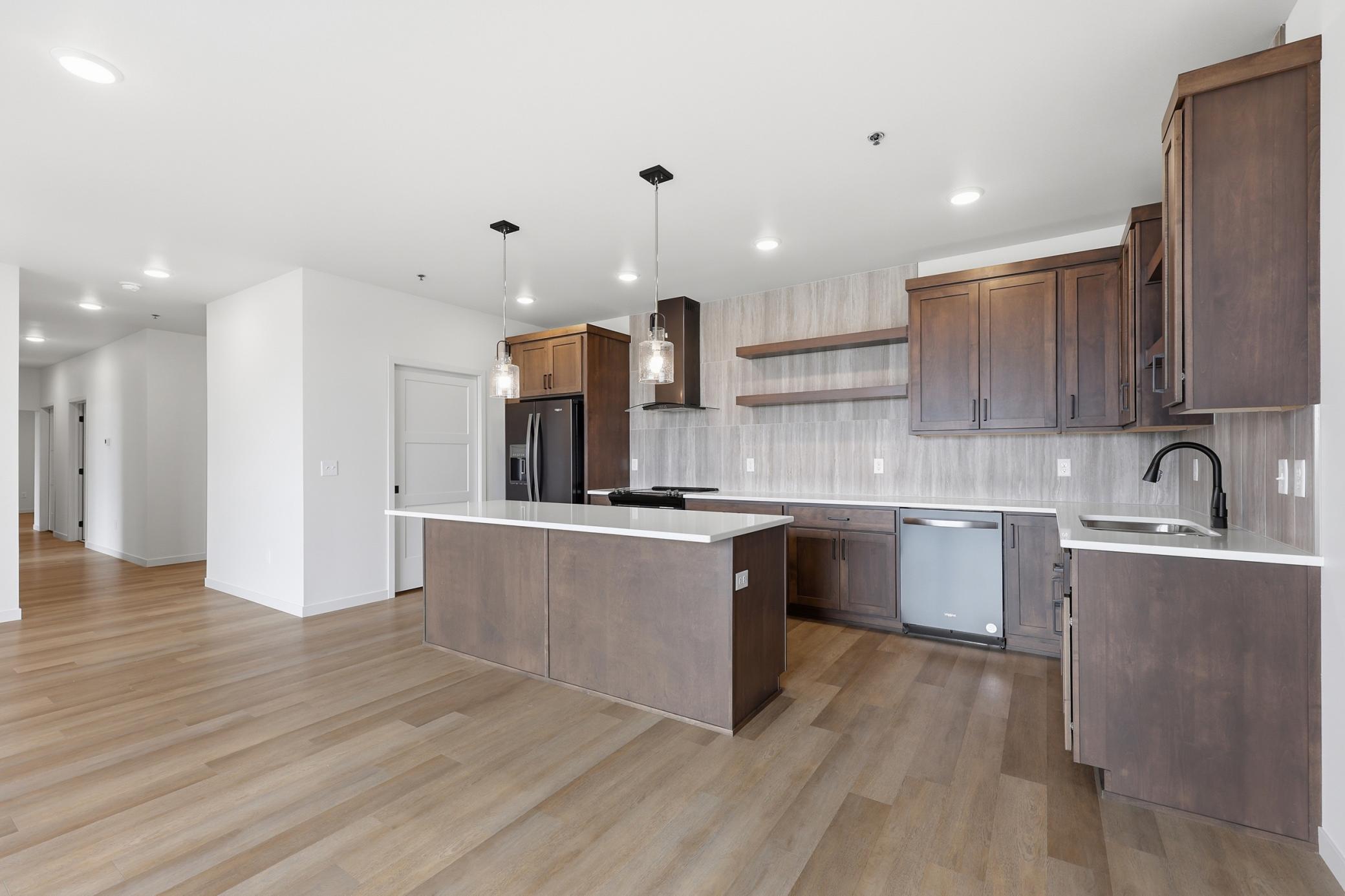 300 Main Avenue Unit: 604