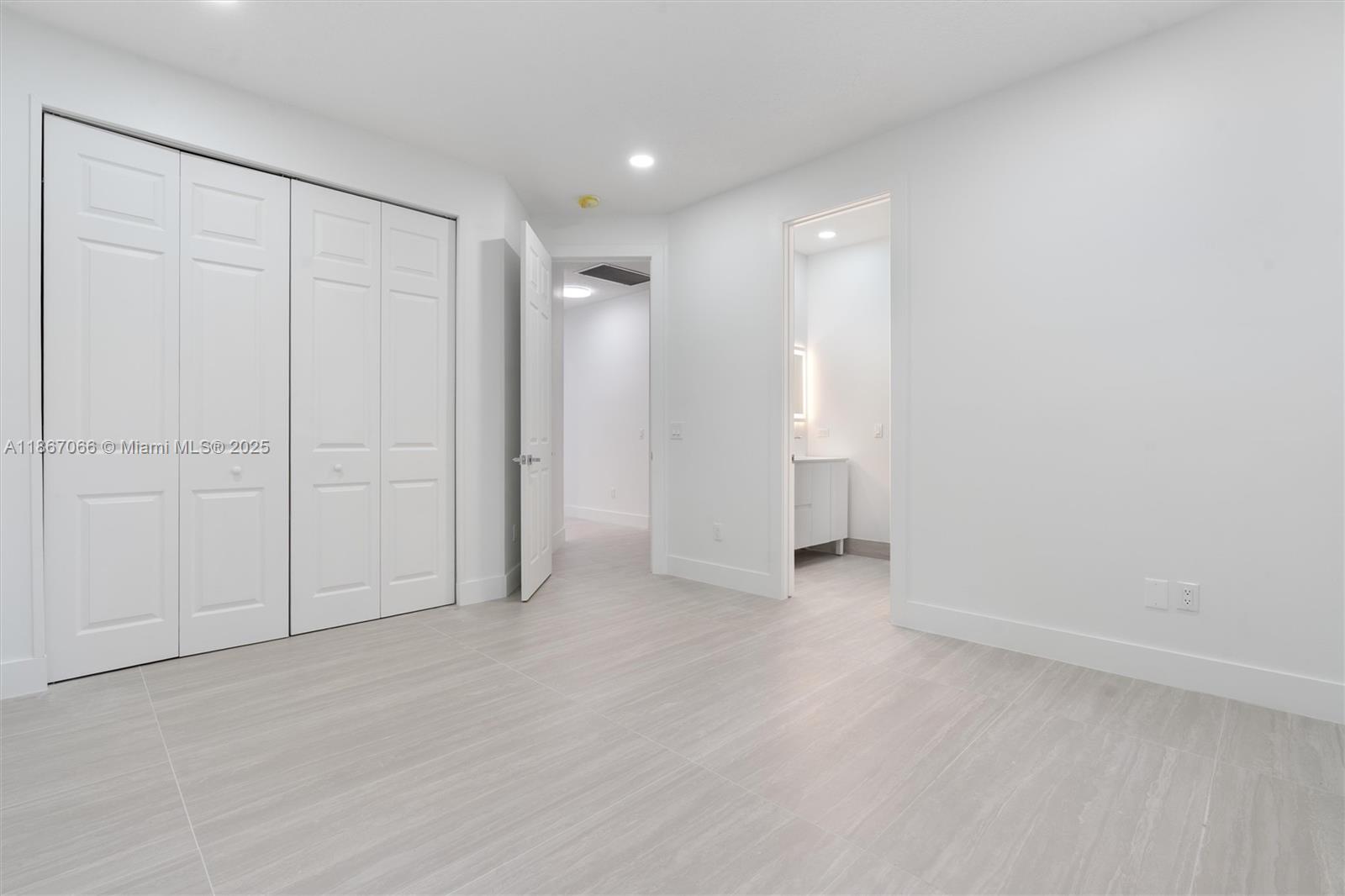 21677 Marigot Dr