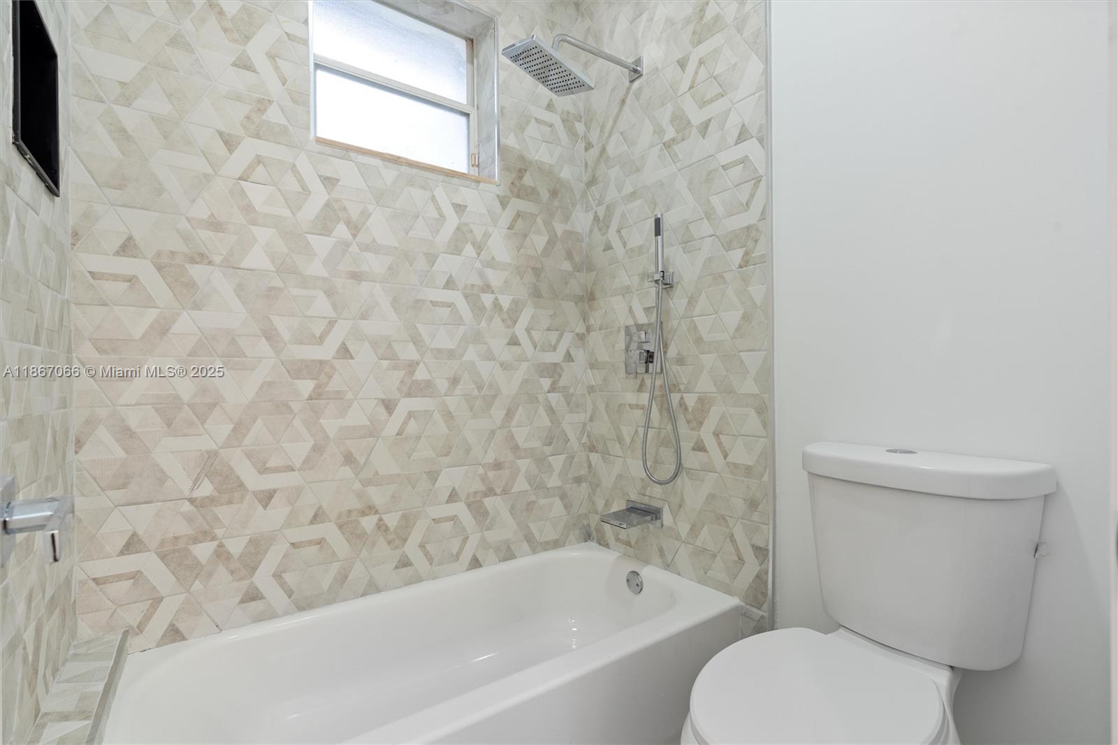 21677 Marigot Dr