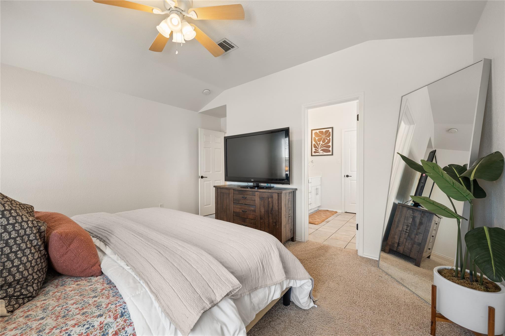 9257 Vigen CIR