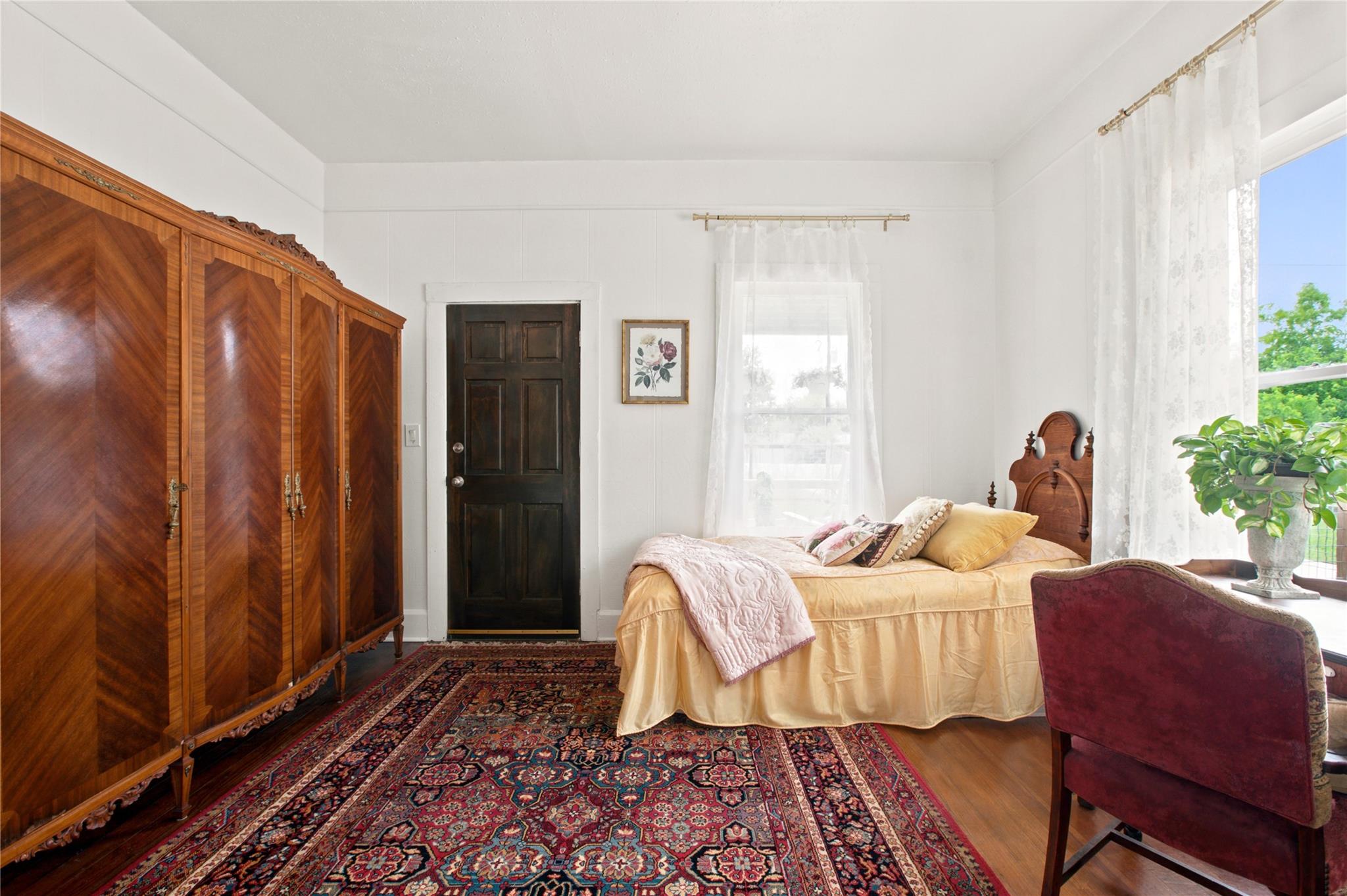 372 Old Lockhart RD
