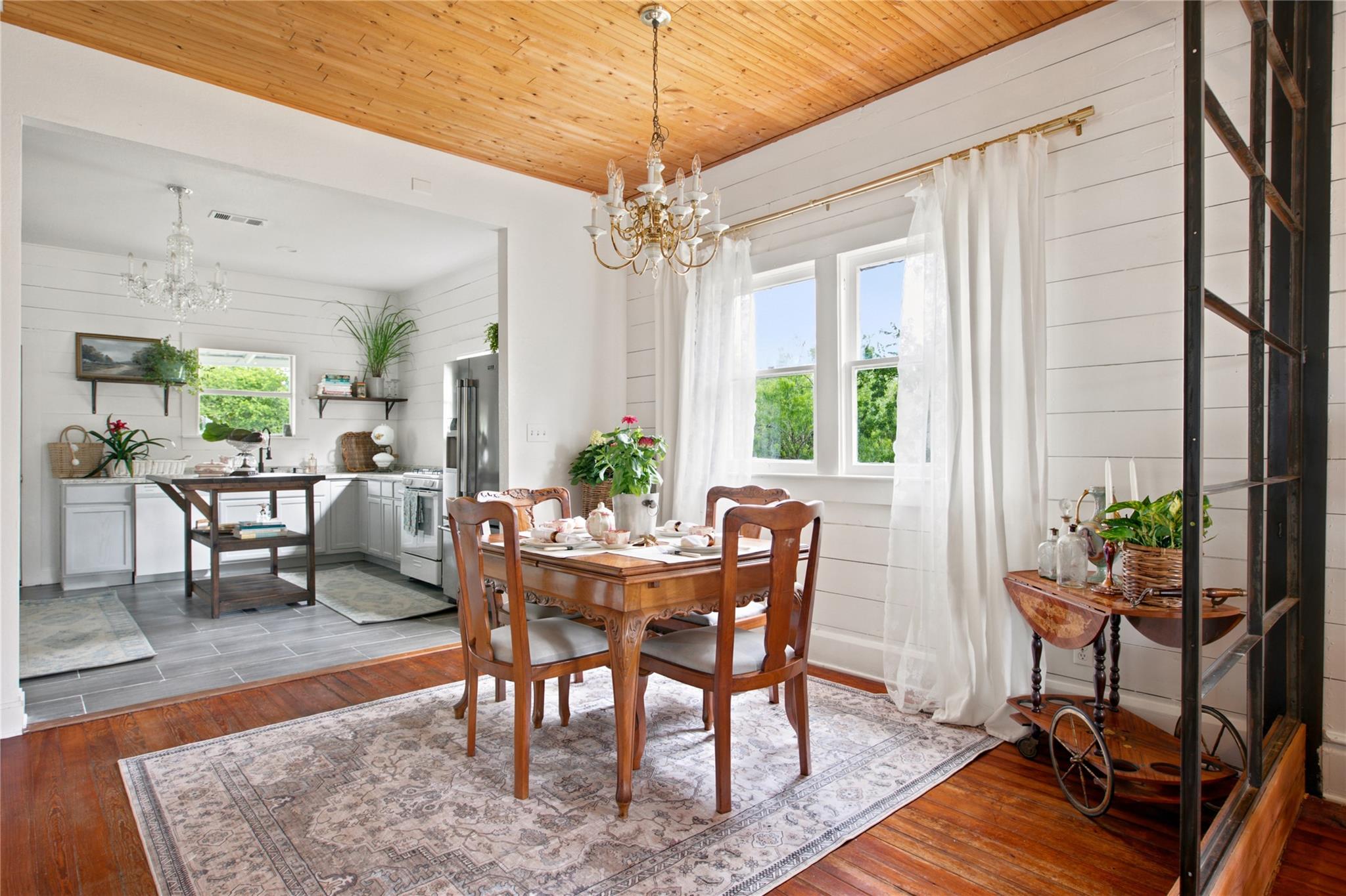 372 Old Lockhart RD