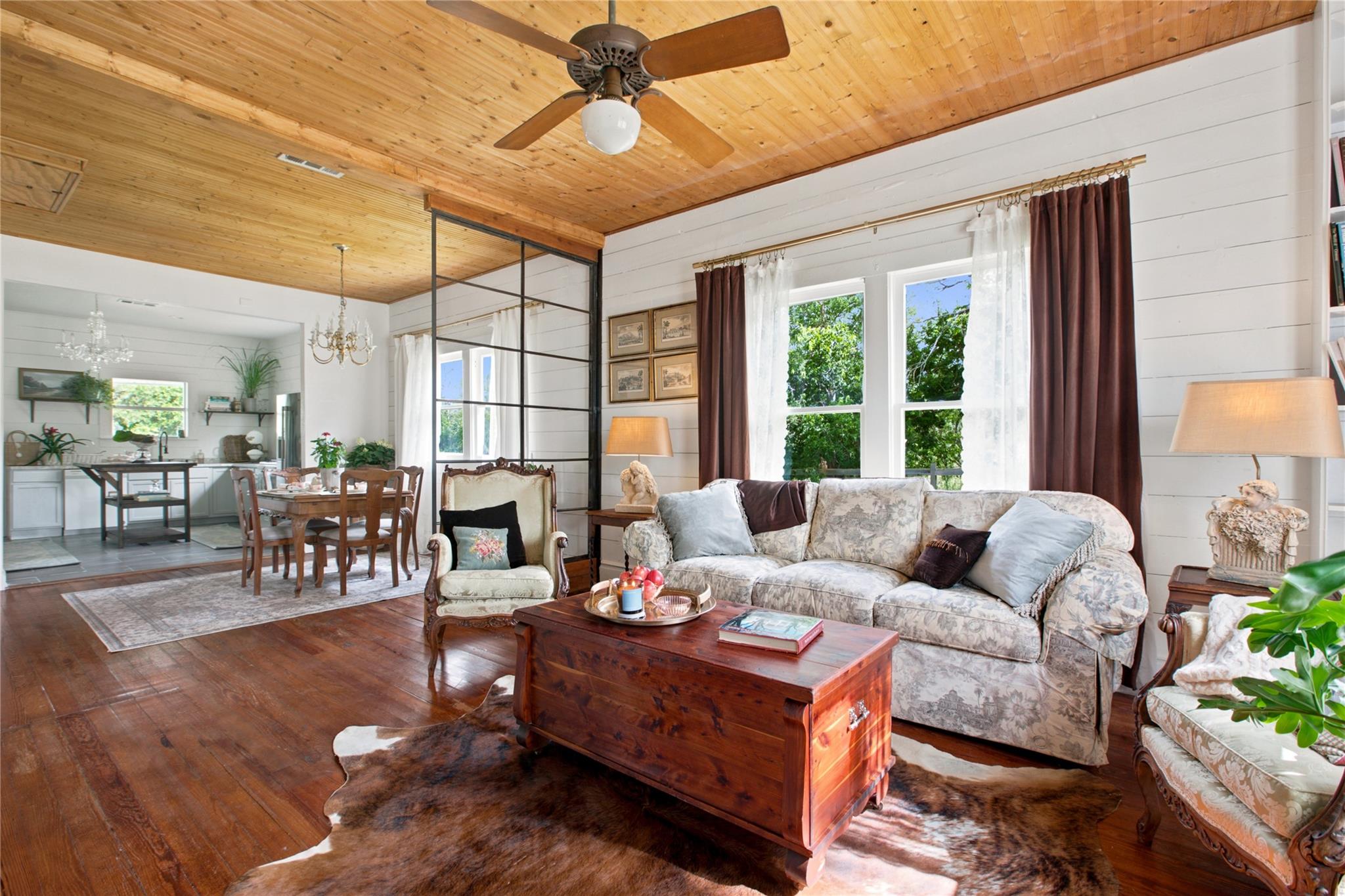 372 Old Lockhart RD