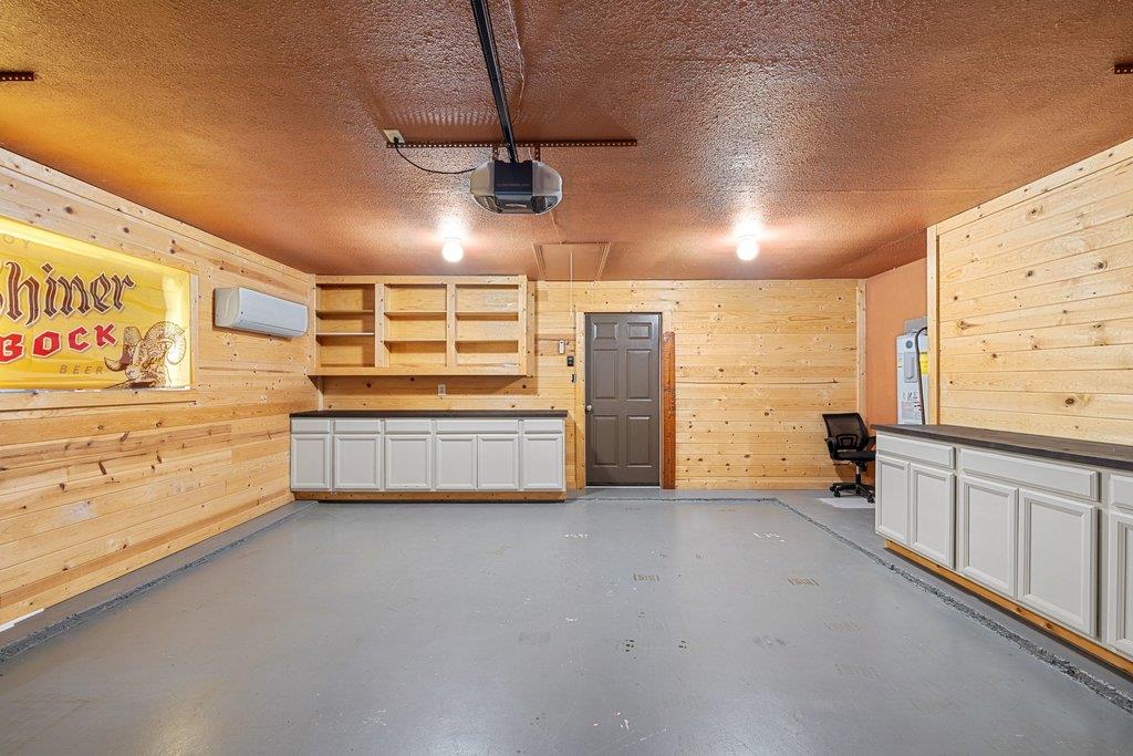 1609 Mesquite LN