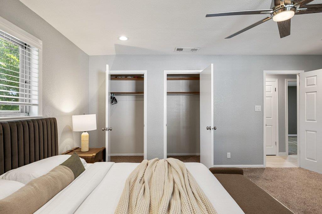 1609 Mesquite LN