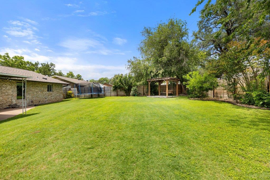 1609 Mesquite LN