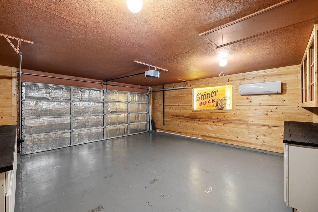 1609 Mesquite LN
