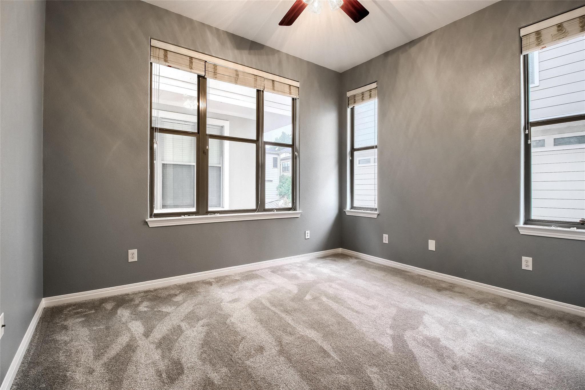 1115 Kinney Ave # 37