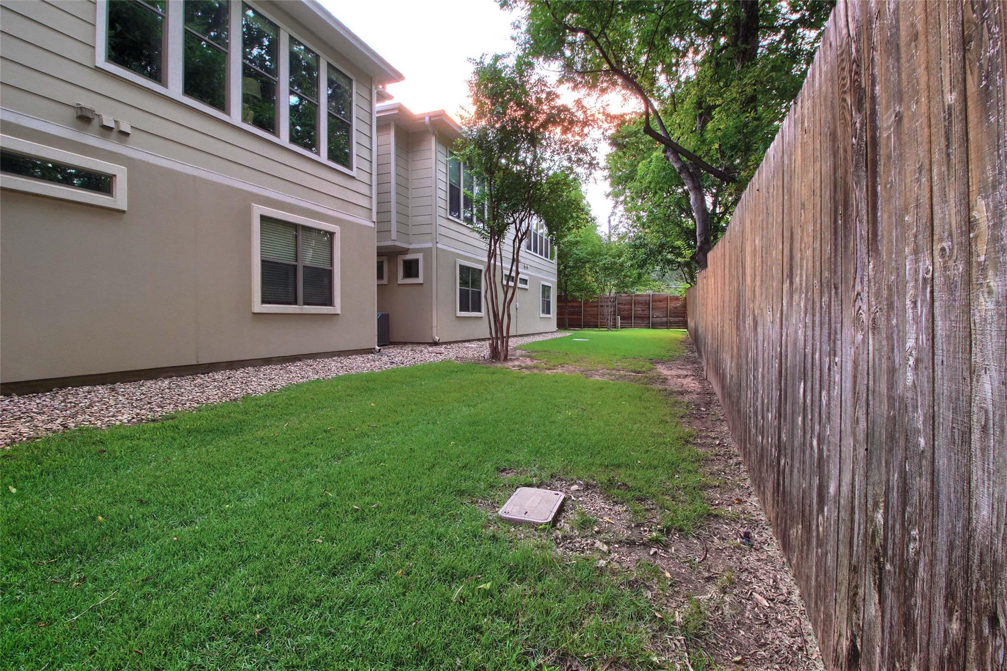 1115 Kinney Ave # 37