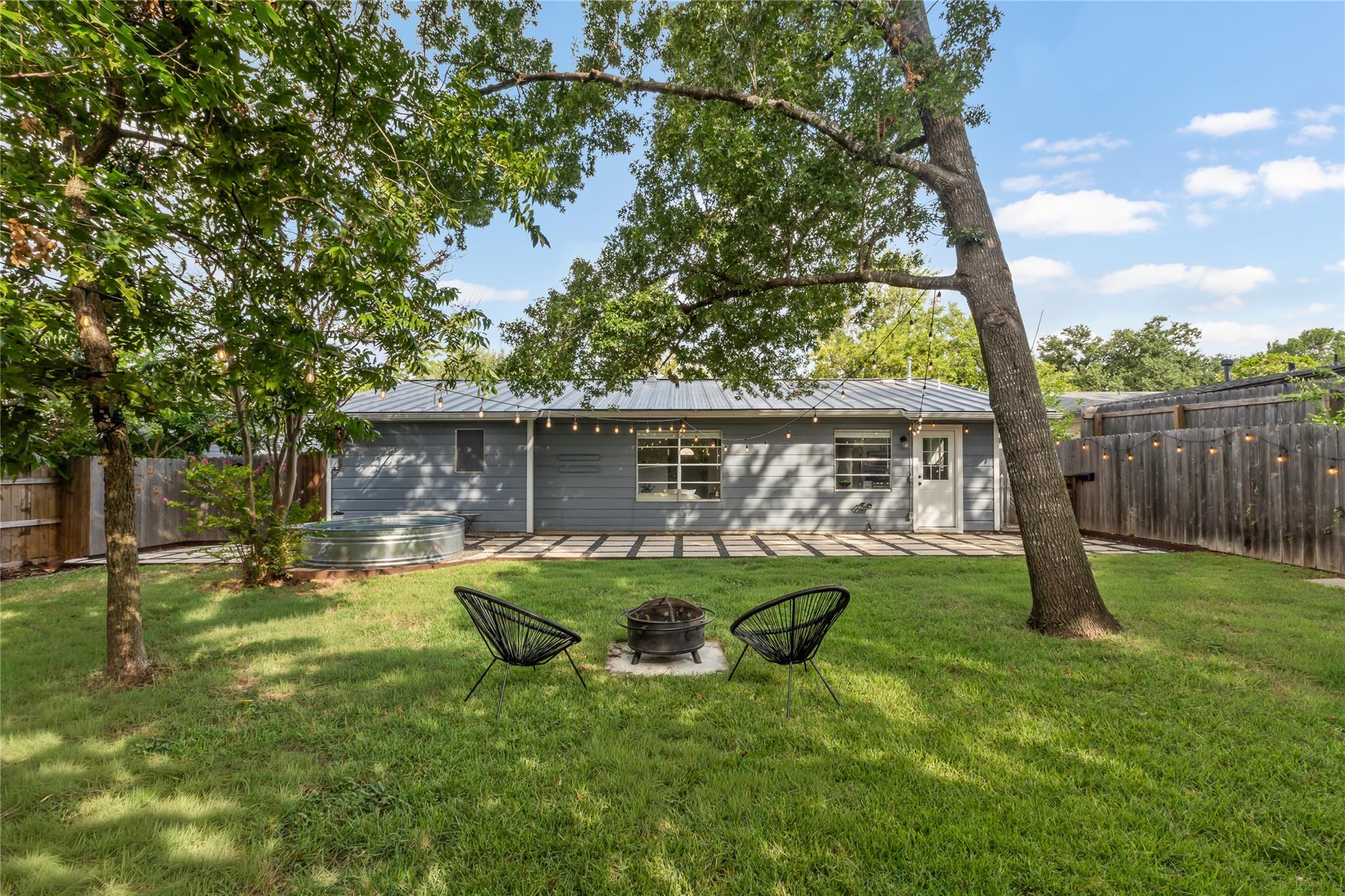 8007 Stillwood LN