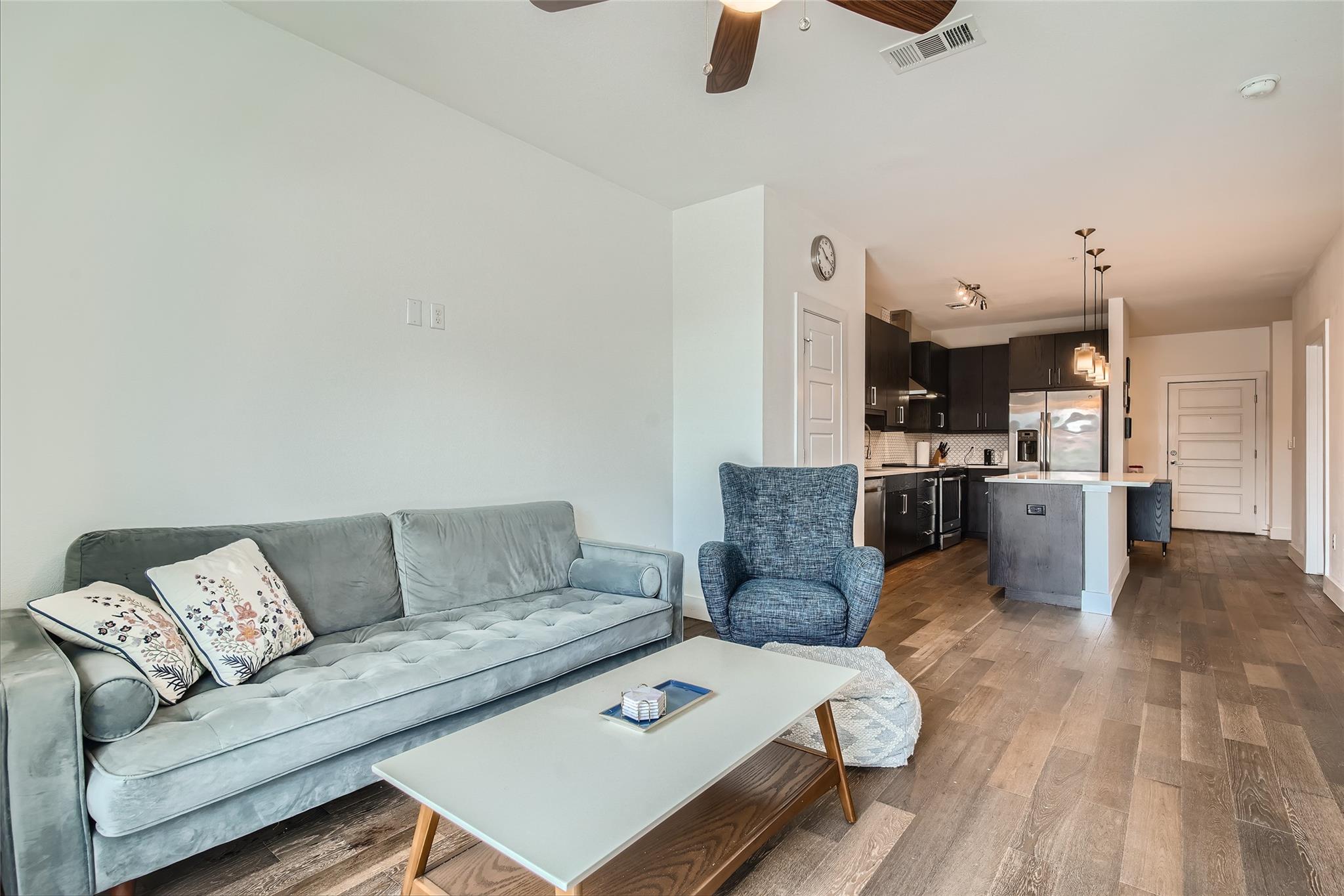 3114 S Congress Ave # 201