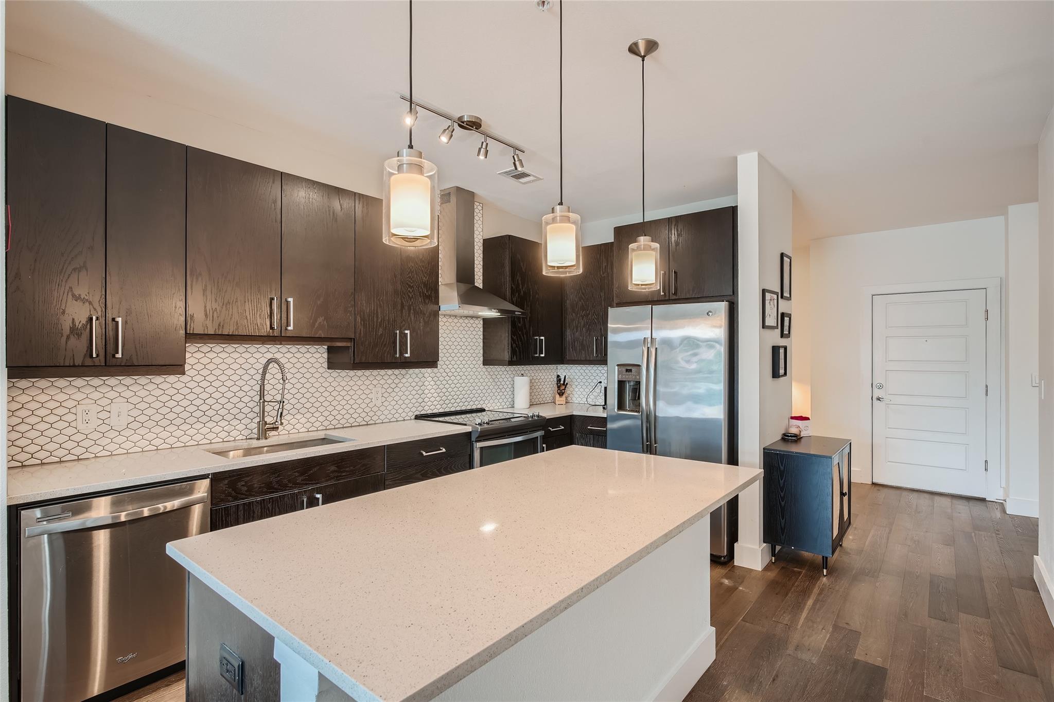 3114 S Congress Ave # 201