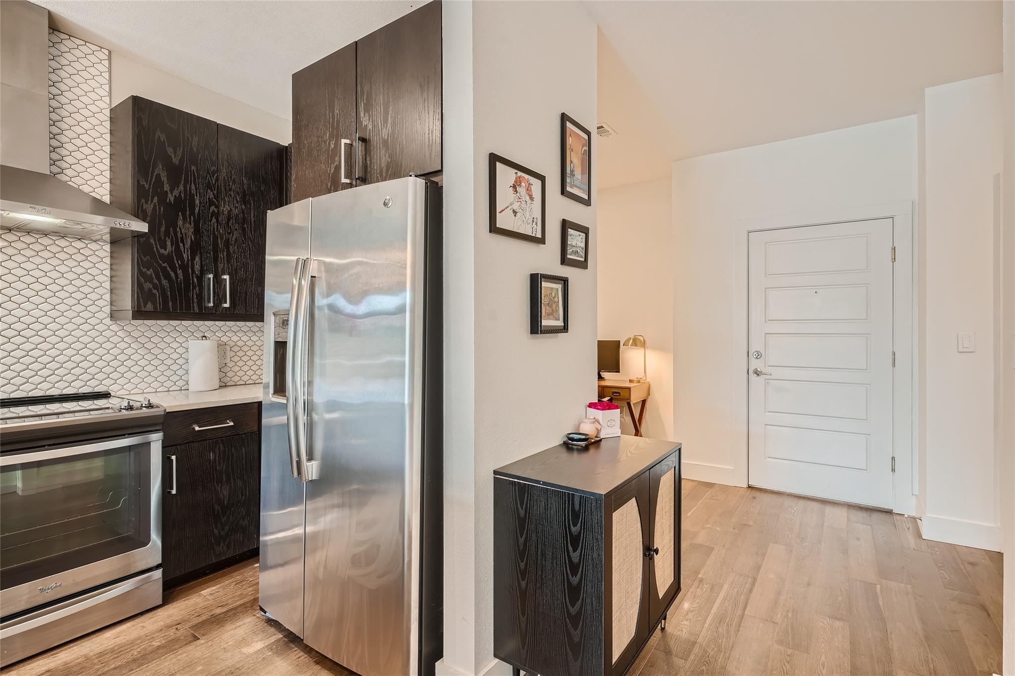 3114 S Congress Ave # 201
