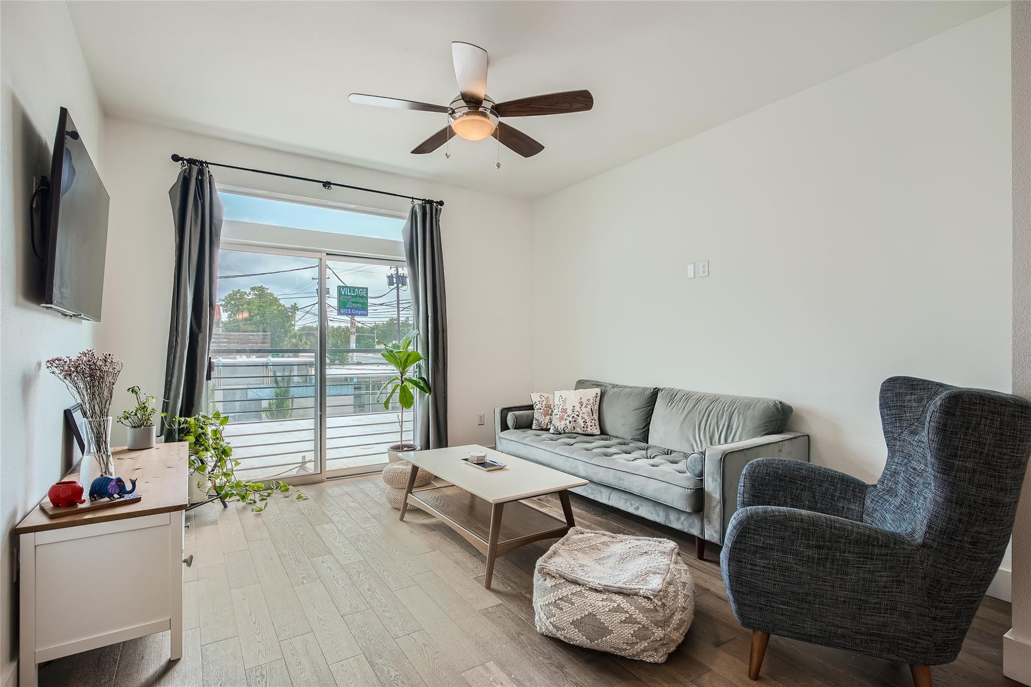 3114 S Congress Ave # 201