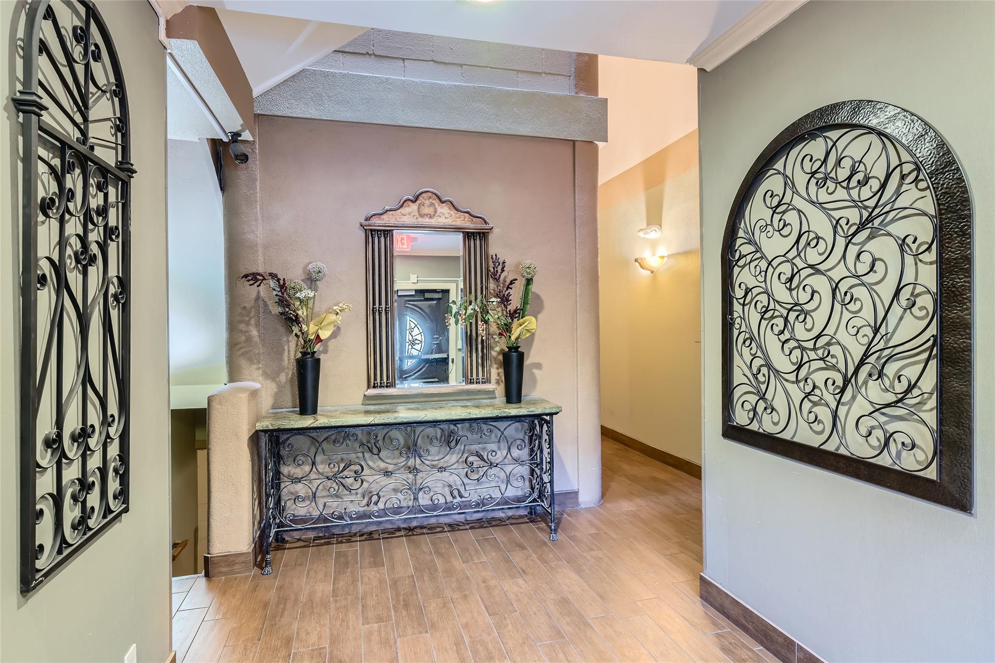 1704 West Ave # 106