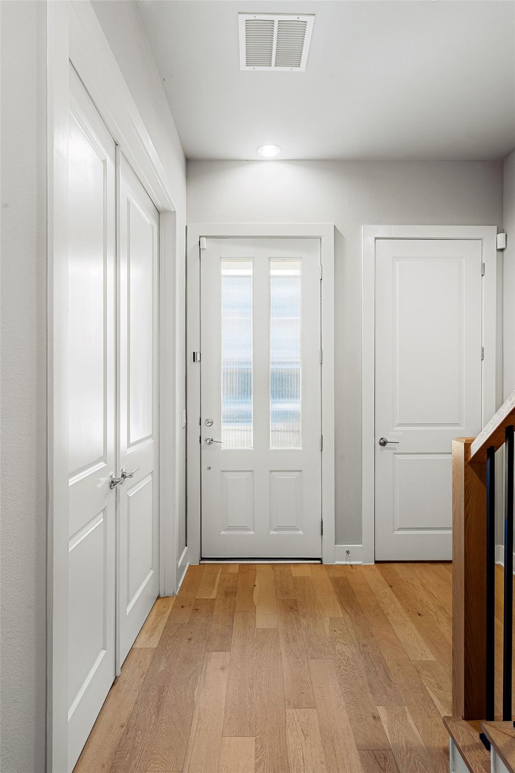 1215 Shore District DR
