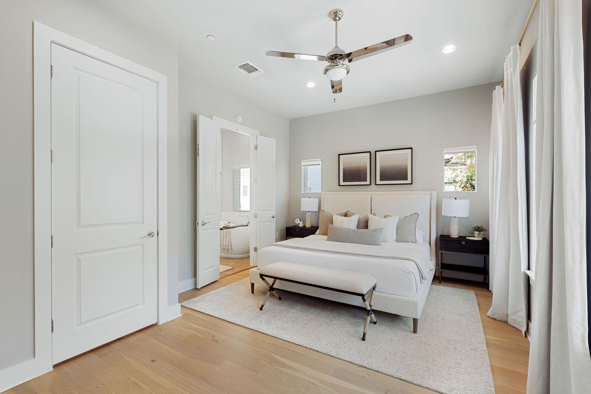 1215 Shore District DR