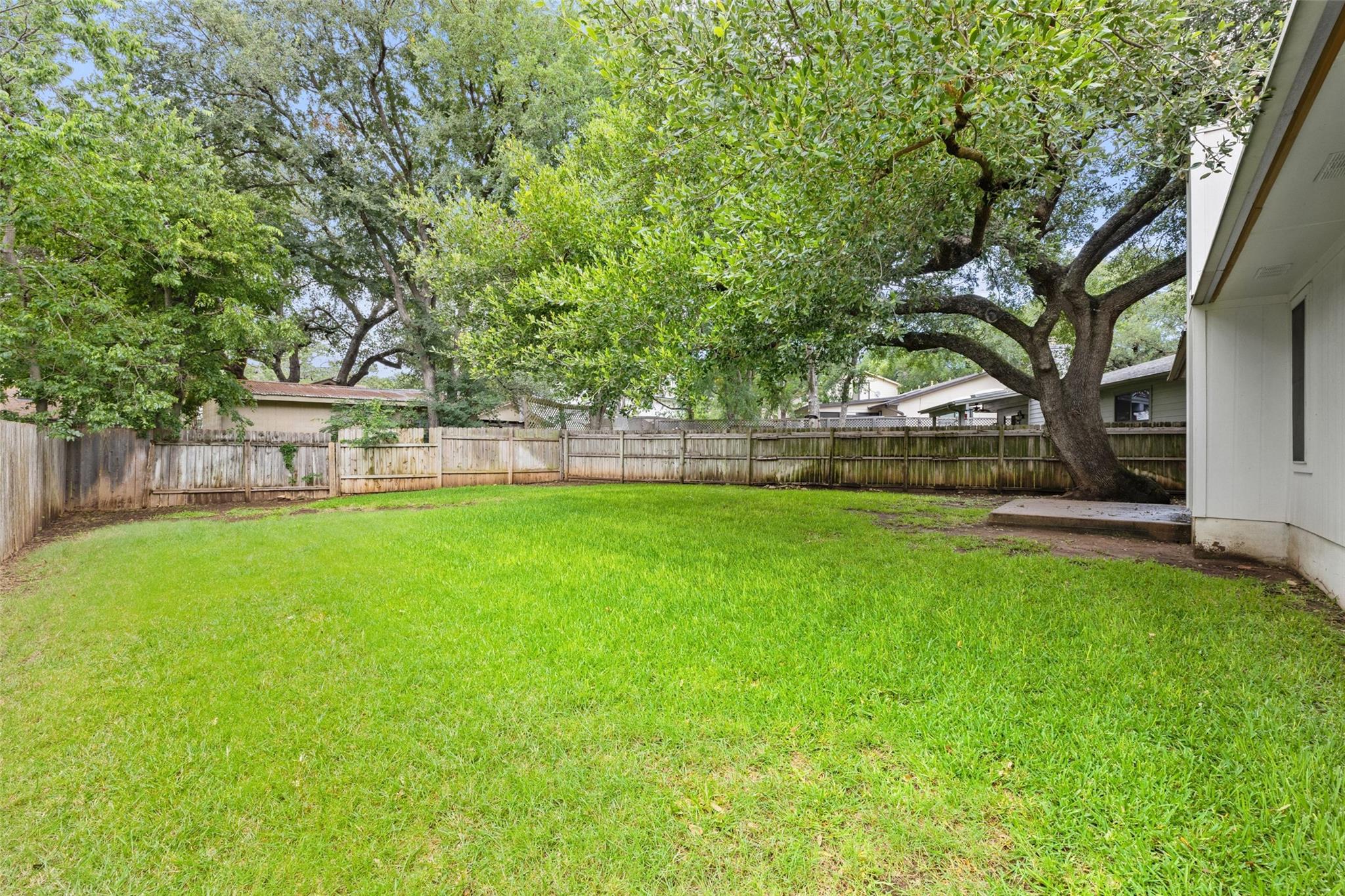 12006 Trianon LN