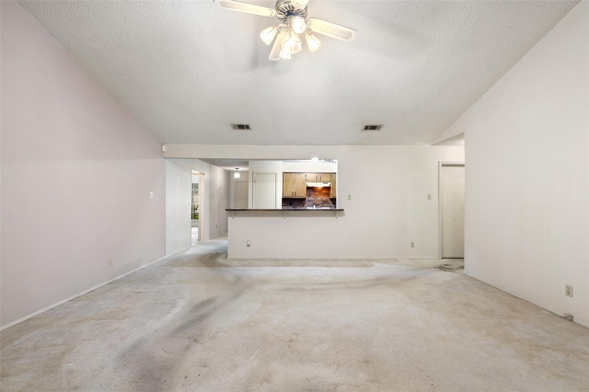 12006 Trianon LN