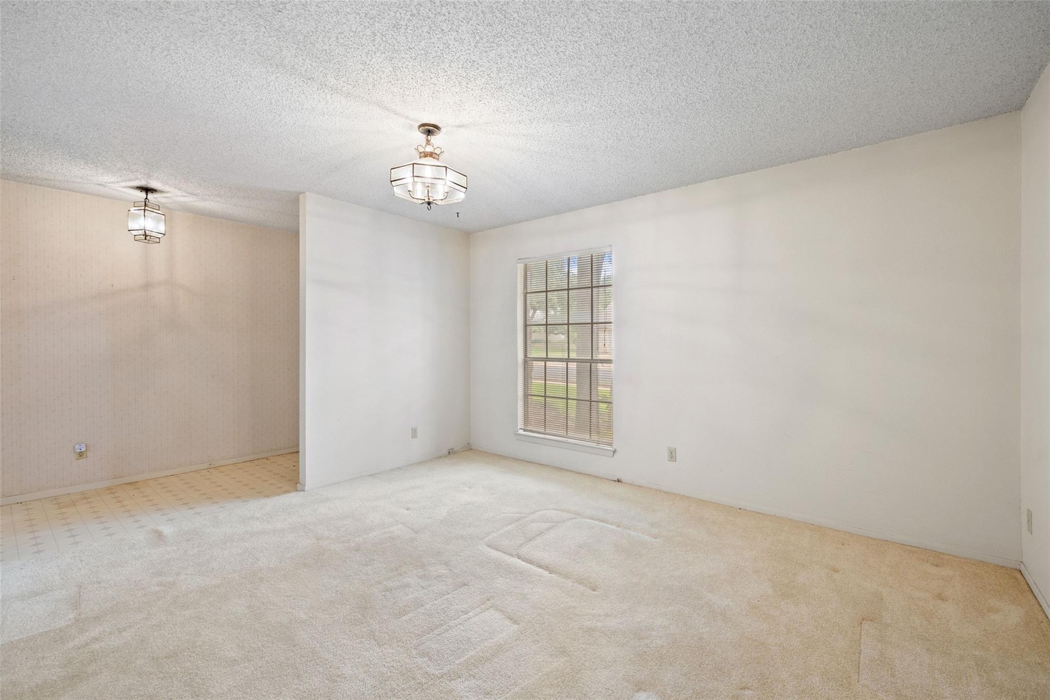 12006 Trianon LN