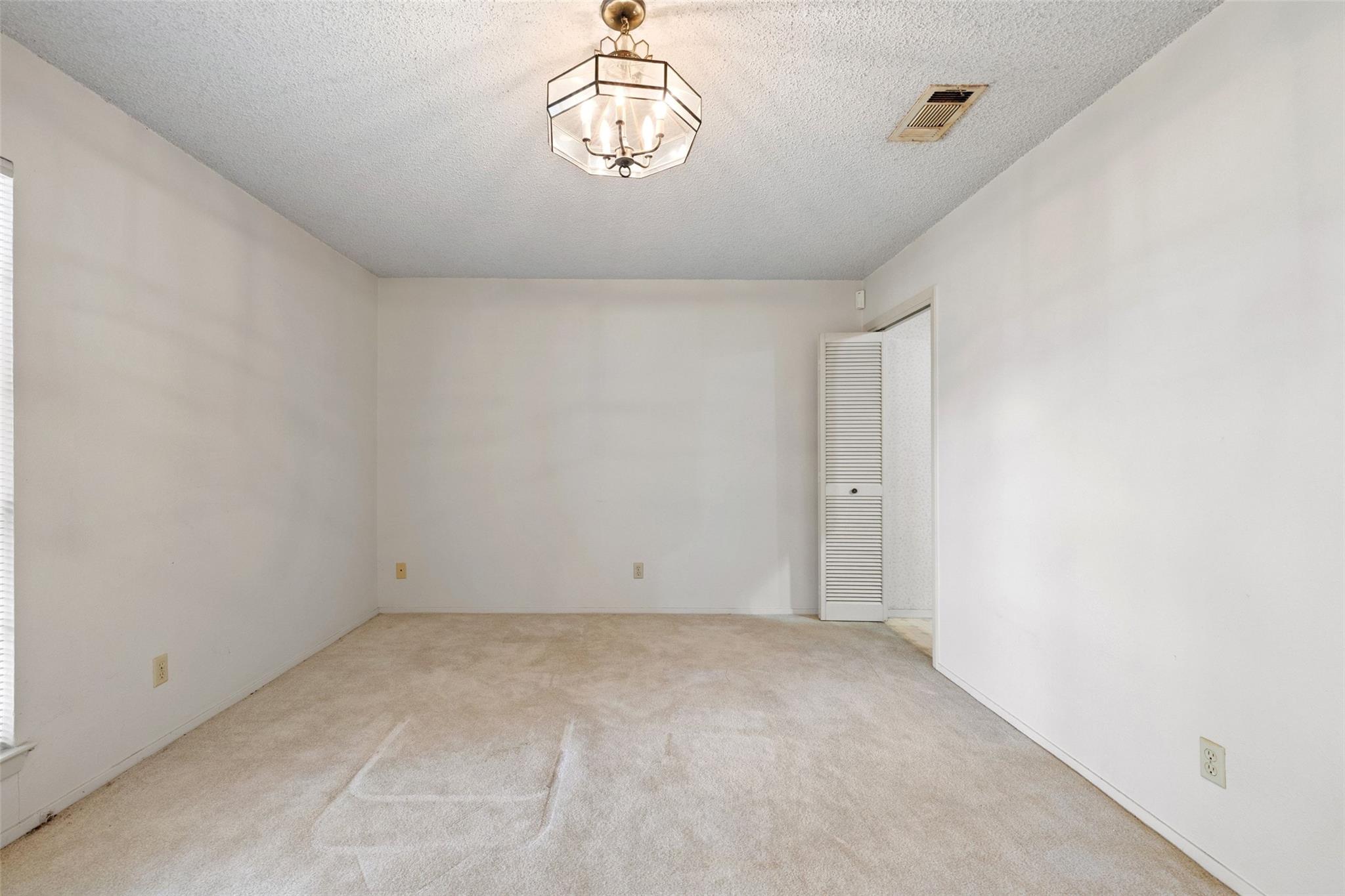 12006 Trianon LN